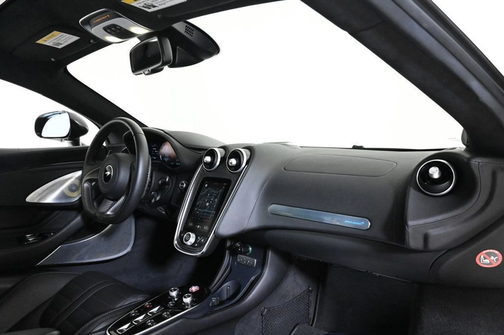 mph017_1522278677_used_2025_mclaren_gts_techlux_11350_22944312_17_1024_95cd0d81f8