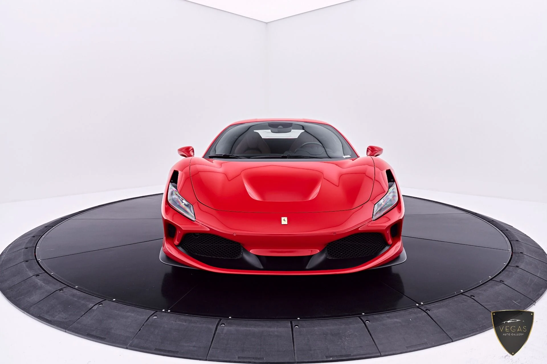 mph017_1527367341_Used_2022_Ferrari_F8_Tributo_Base_1783507005_fc8cf82f74