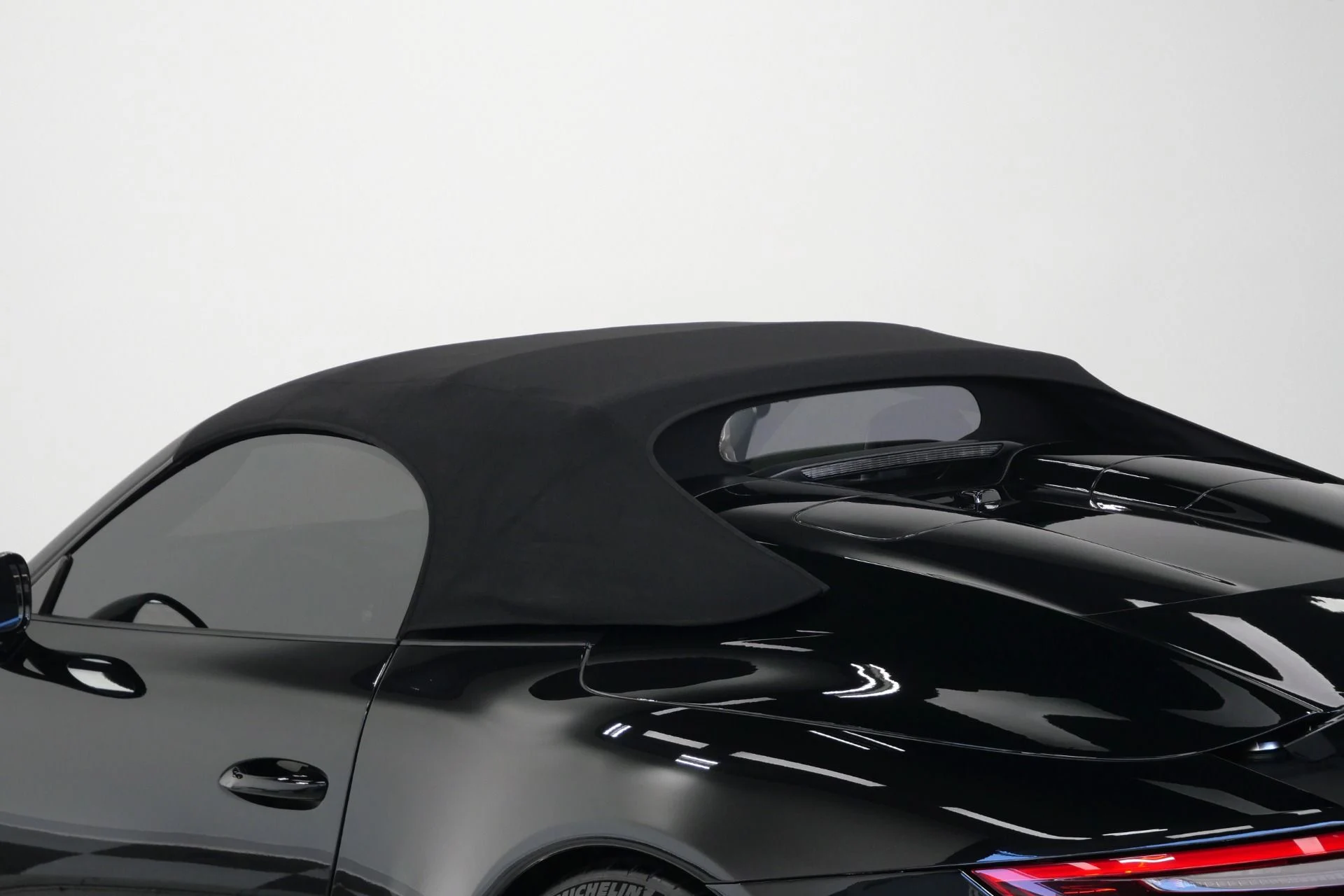 mph017_1527717758_Used_2019_Porsche_911_Speedster_1715_of_Only_1948_Built_6_Speed_Manual_1779827774_b99d599aa9