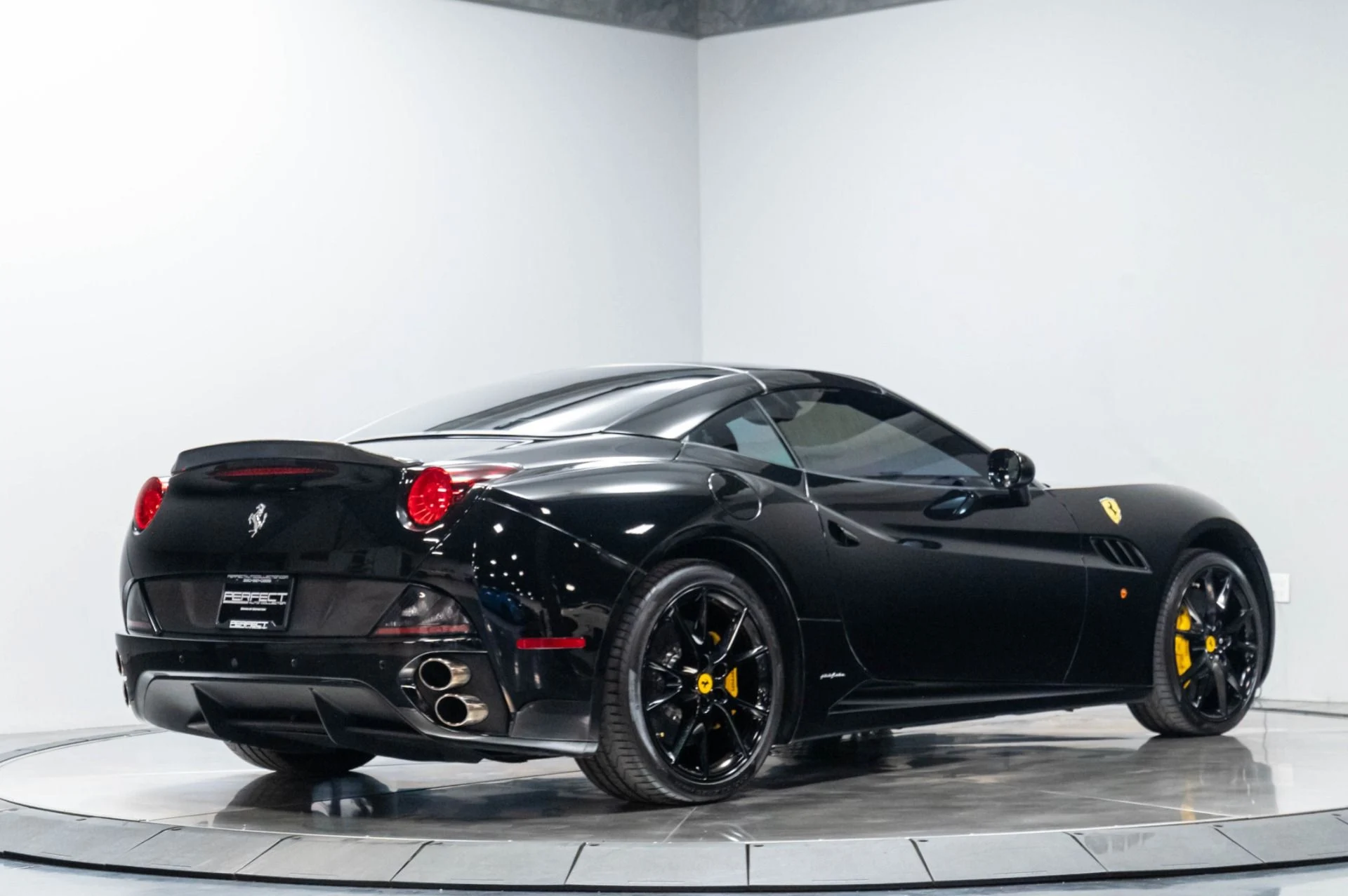 mph017_1528971708_Used_2013_Ferrari_458_Spider_Base_1787598451_ed9dde1681