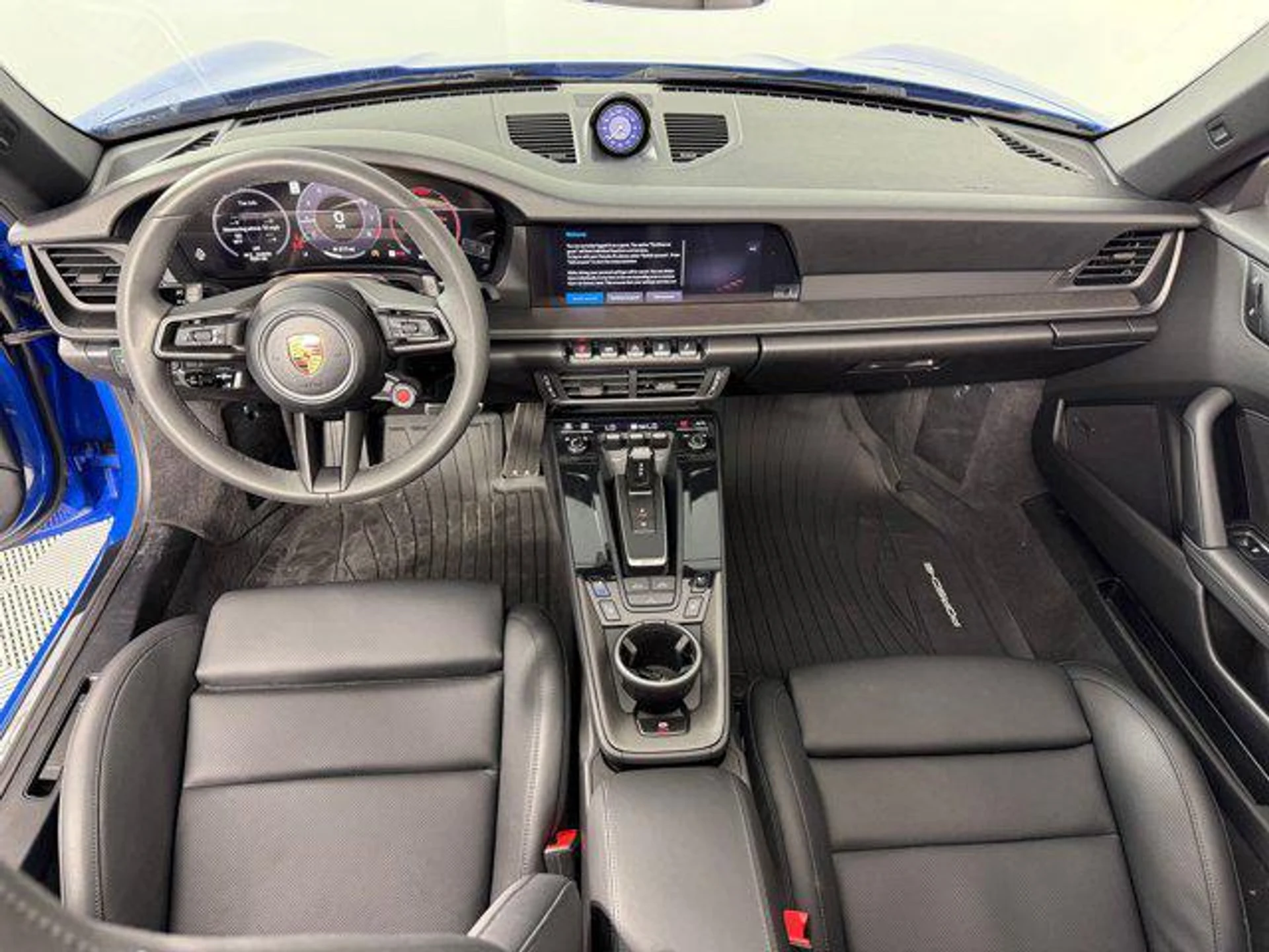 mph017_1535837570_in36_Chct20_GLVF_1px3_F_Dn7_L0f_XU_672e27b52c