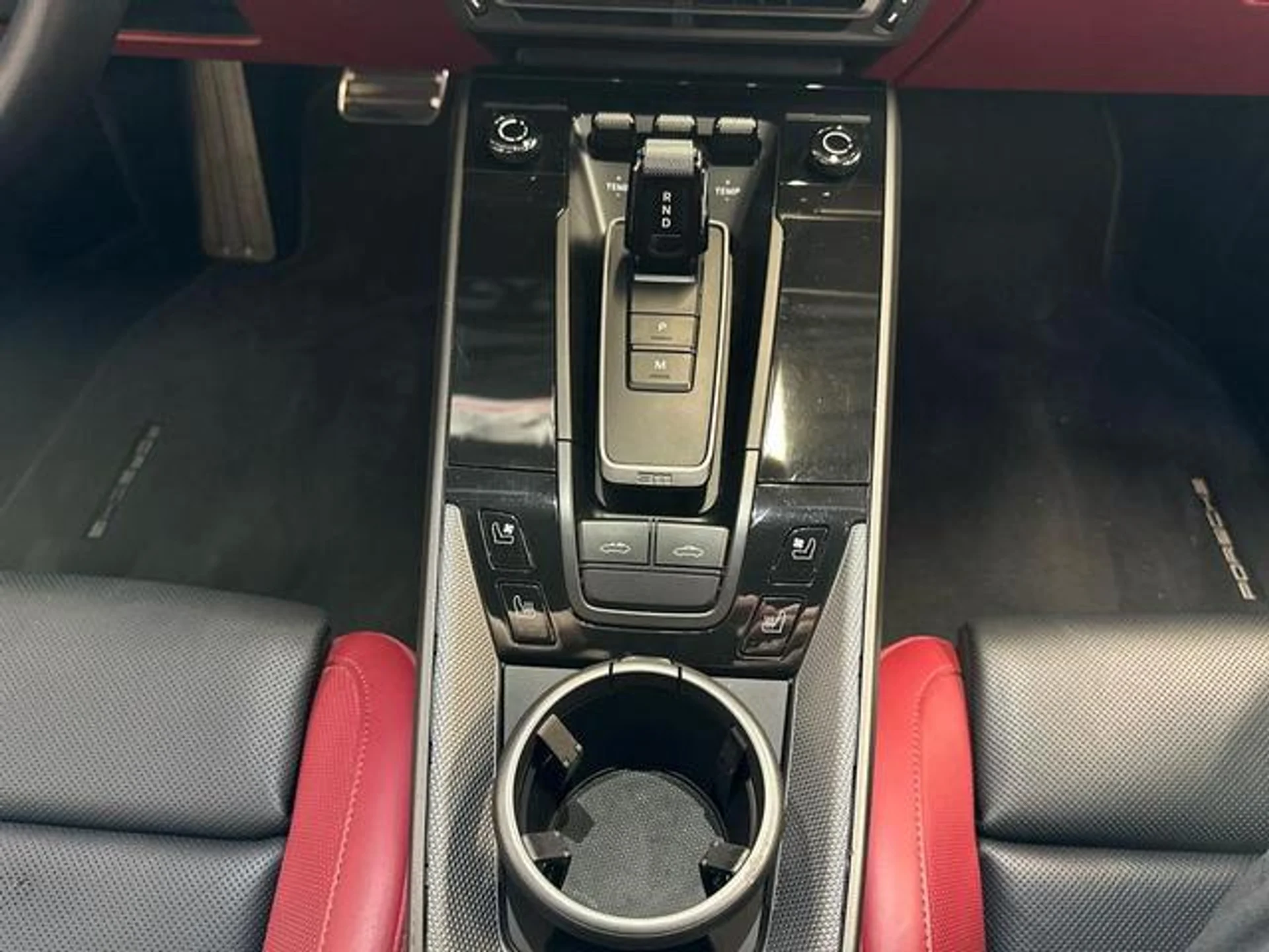 mph017_1546518817_D0z_M_Xqyo0_Ga_YQ_0_Zv_A_Ti_Alft8_BN_8_e81e1b821f