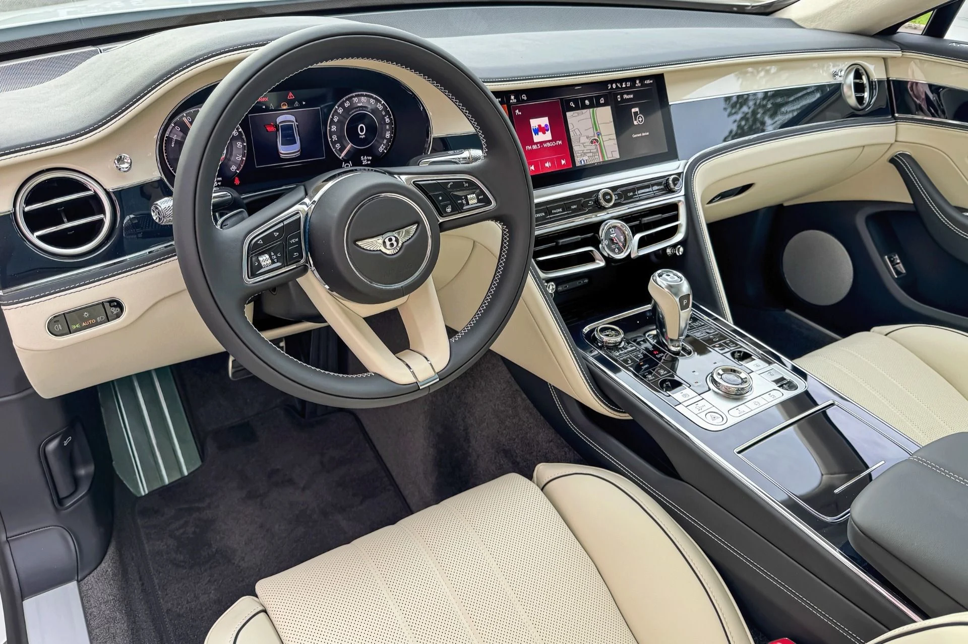mph017_1548843002_Used_2026_Bentley_Flying_Spur_1784748338_68d126c271