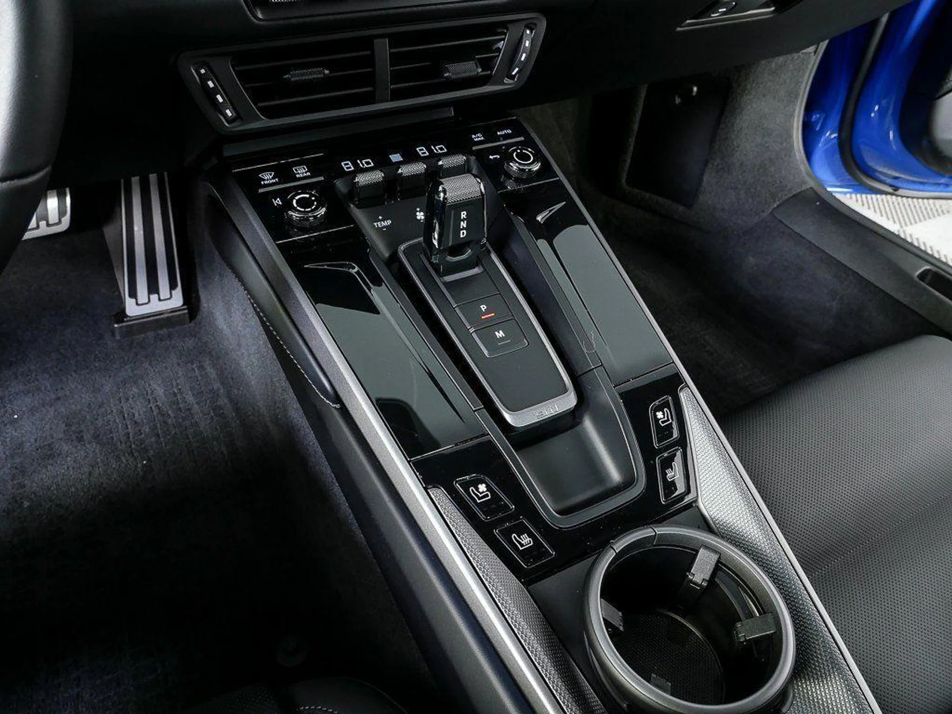 mph017_1551938058_U_Vw_UE_0e_L8e_Lt_Yk_R6_Wc_Xzr_Tt_TM_Zs_68ab9e23f1