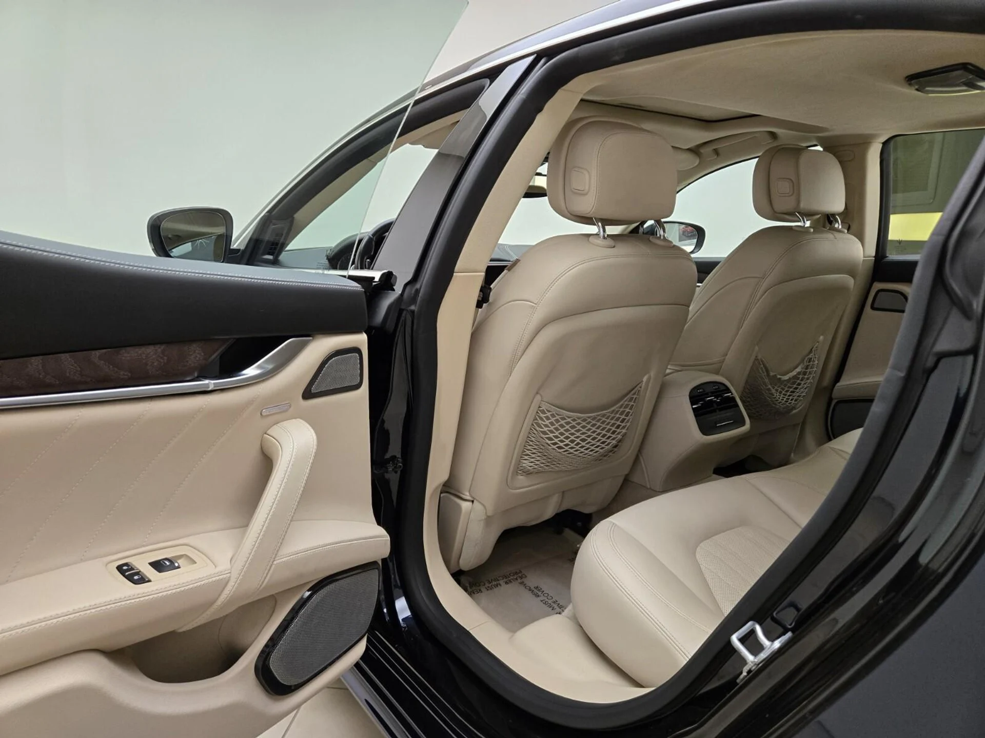 mph017_1557750415_Used_2022_Maserati_Ghibli_Modena_1770446742_5a988891cf