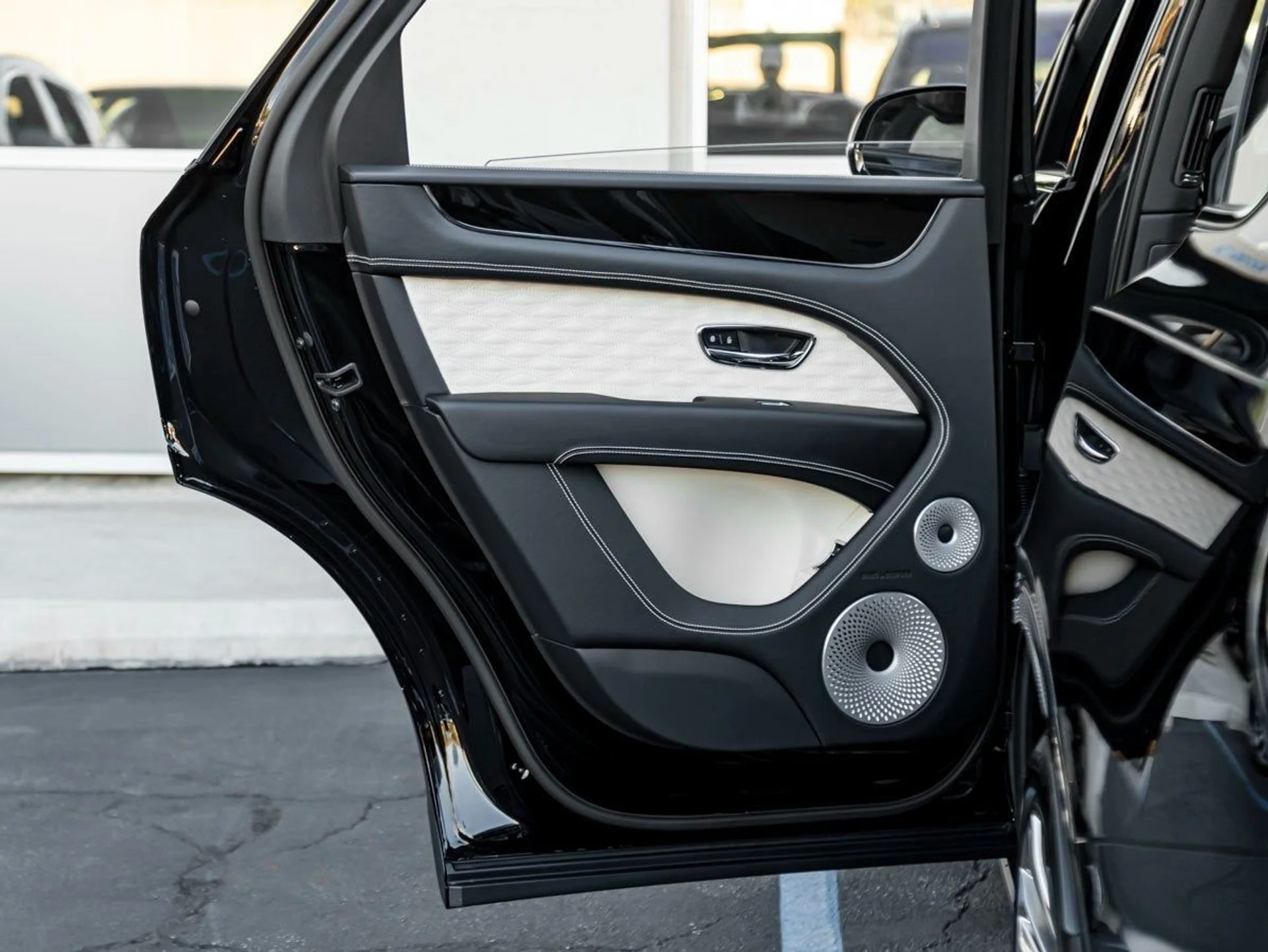 mph017_1559906893_18_2f57588ea3