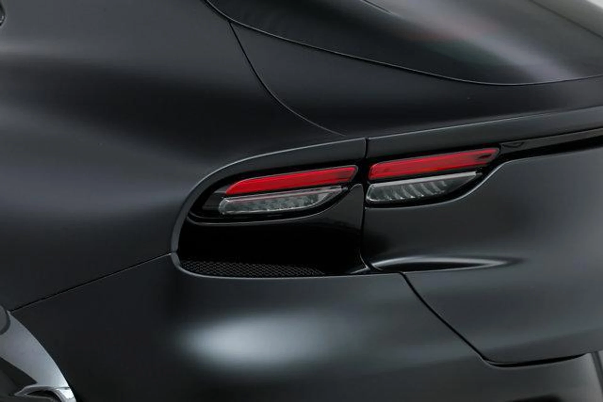 mph017_1575496356_4lq_K_Vpx7_Ot7_Ub_OLK_Ps5_W5_RH_Rq_BM_cb3d2f7086