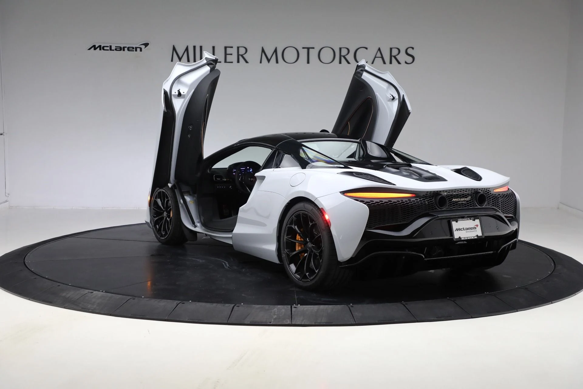 mph017_1576267030_New_2025_Mc_Laren_Artura_Spider_Tech_Lux_5852635e5b