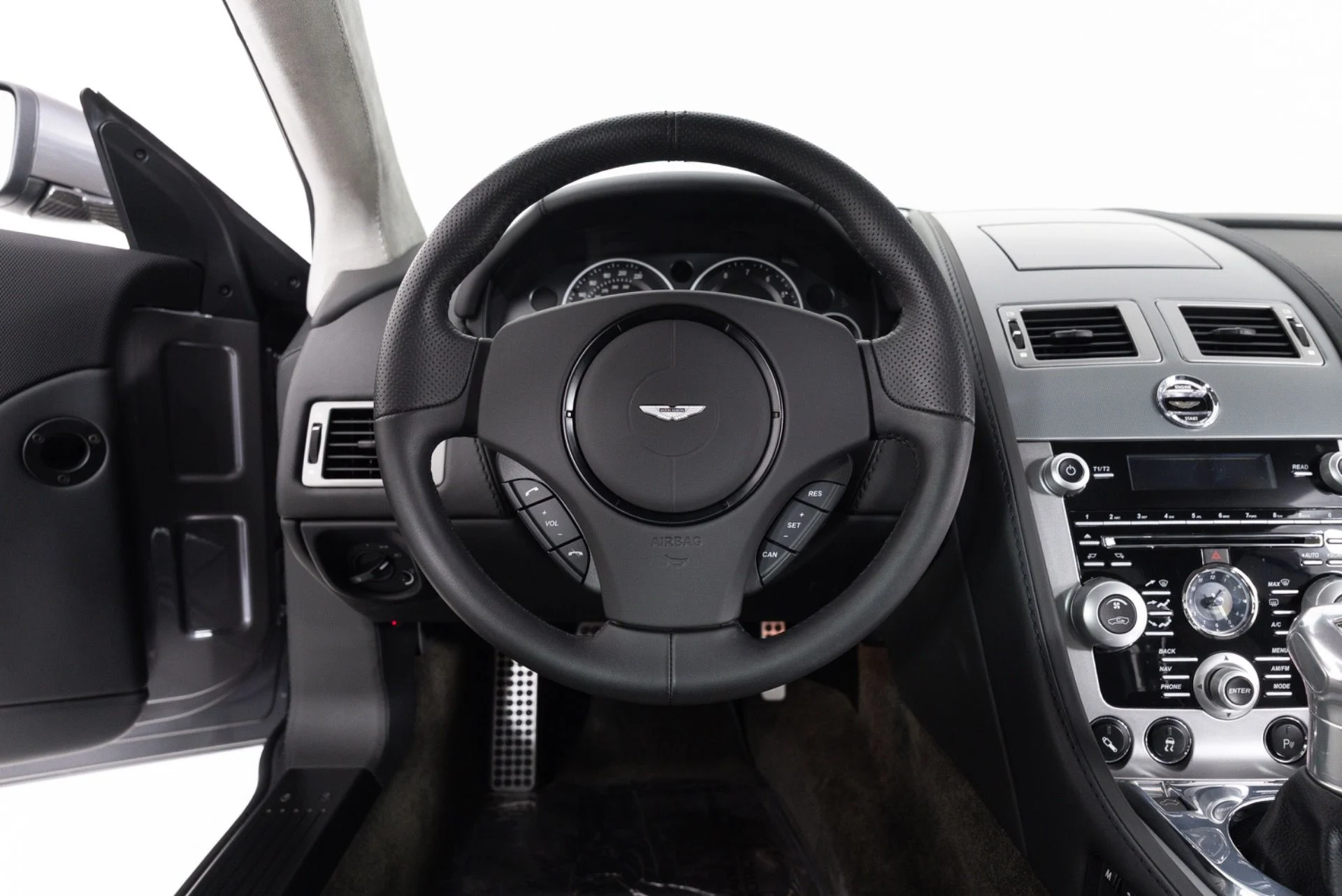 mph017_1583204855_Used_2009_Aston_Martin_DBS_V12_Manual_1782515507_5aa116ecfa
