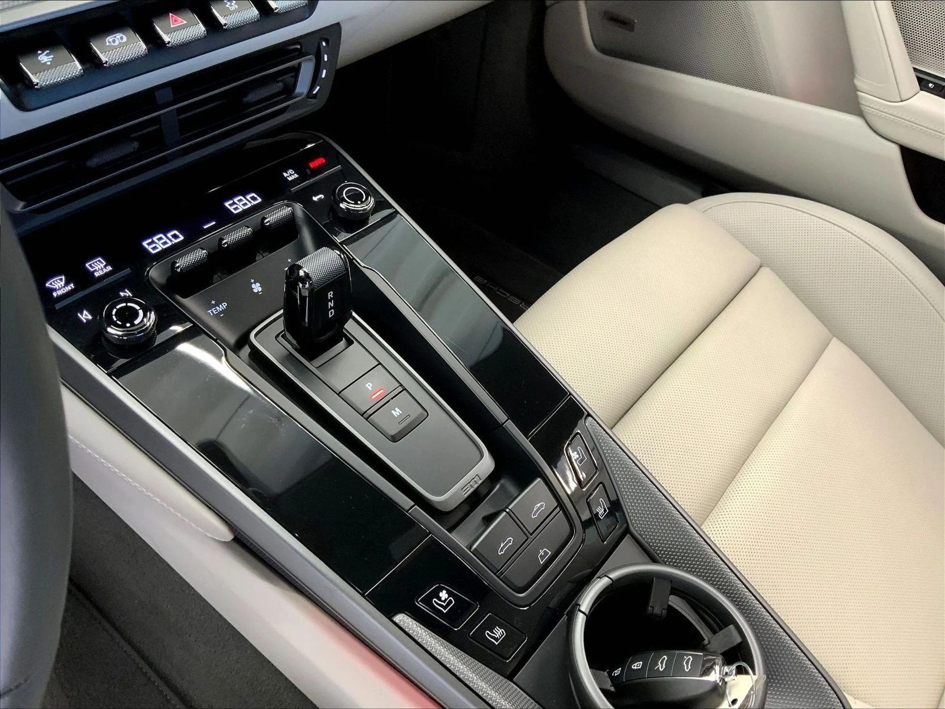 mph017_1589308452_392a750a4f2c260eacc4fb5bf6b4a465x_c02aaba375