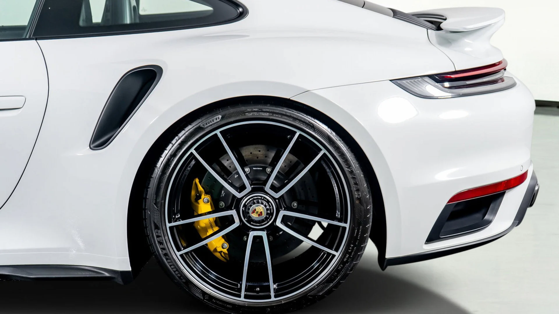 mph017_1601453929_content_homenetiol_com_2000017_2275072_0x0_70e43626309342cfb1cda1661770df17_bd0328fbad