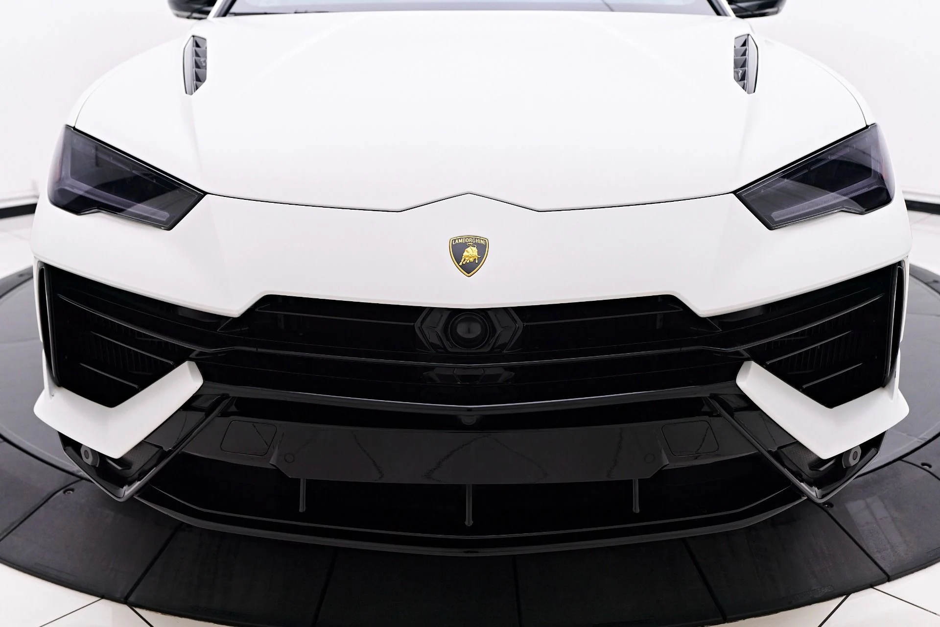 mph017_1607507805_Used_2024_Lamborghini_Urus_S_1751401874_961e700643