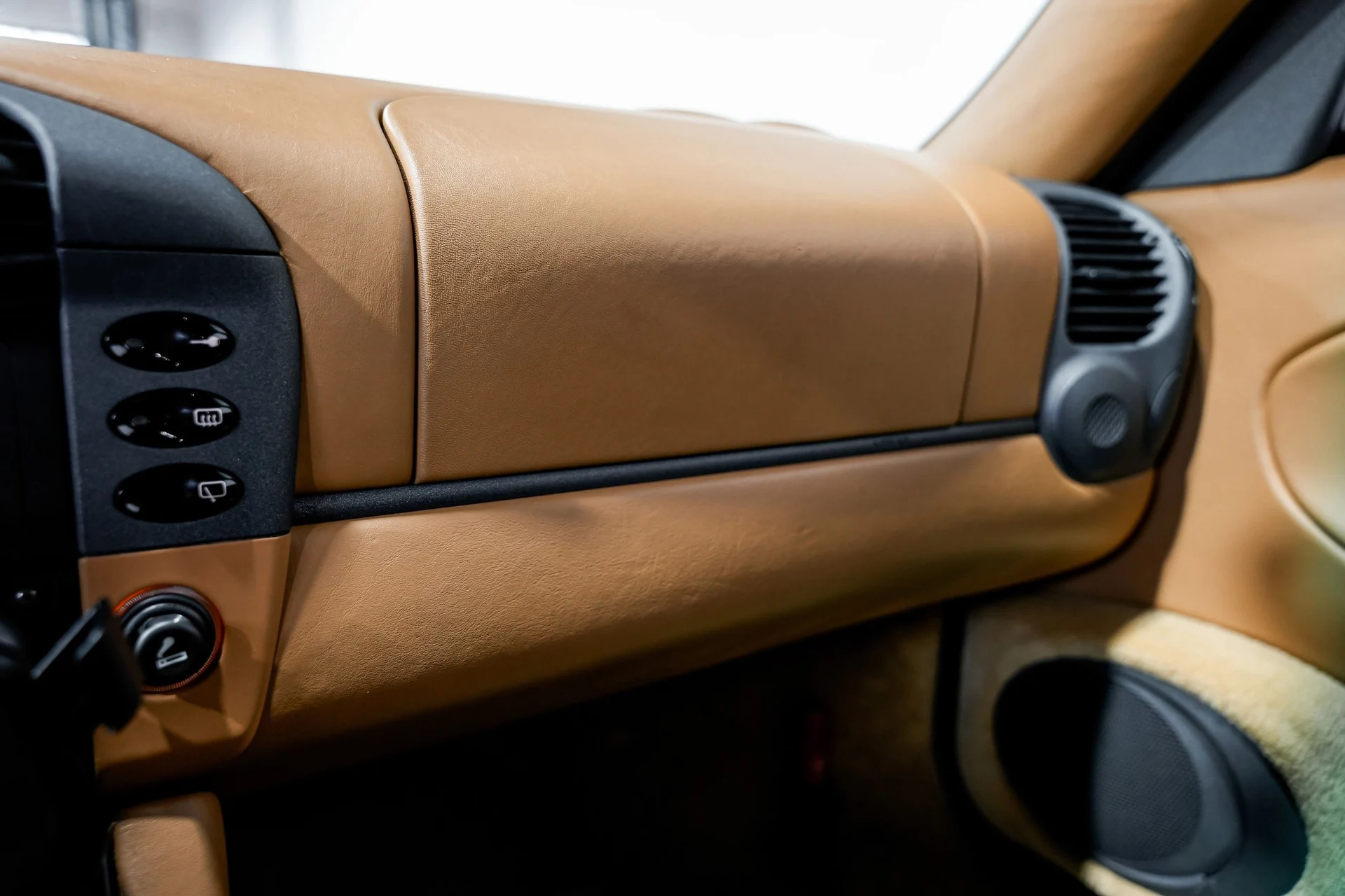 mph017_1616590773_16ced30e619378d49c5f3739e641cb4cx_8755f1dadb