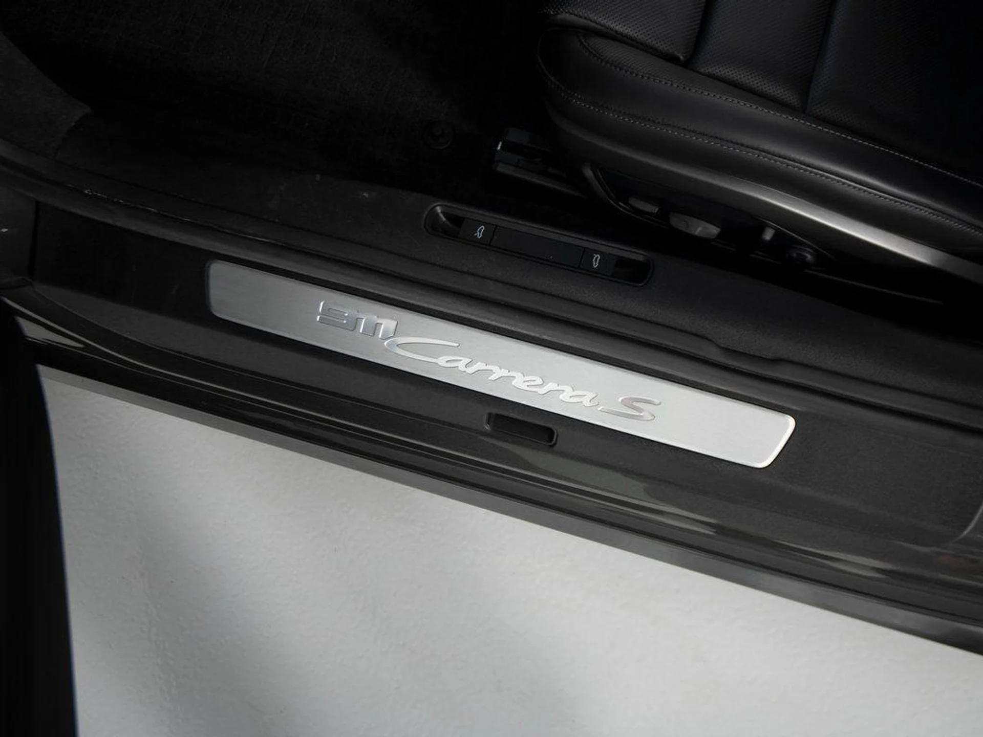 mph017_1620457219_j_Luo_Y_Ey_Mqz70d1_F_01g8_Av_Ve_Sms_9067d9d553