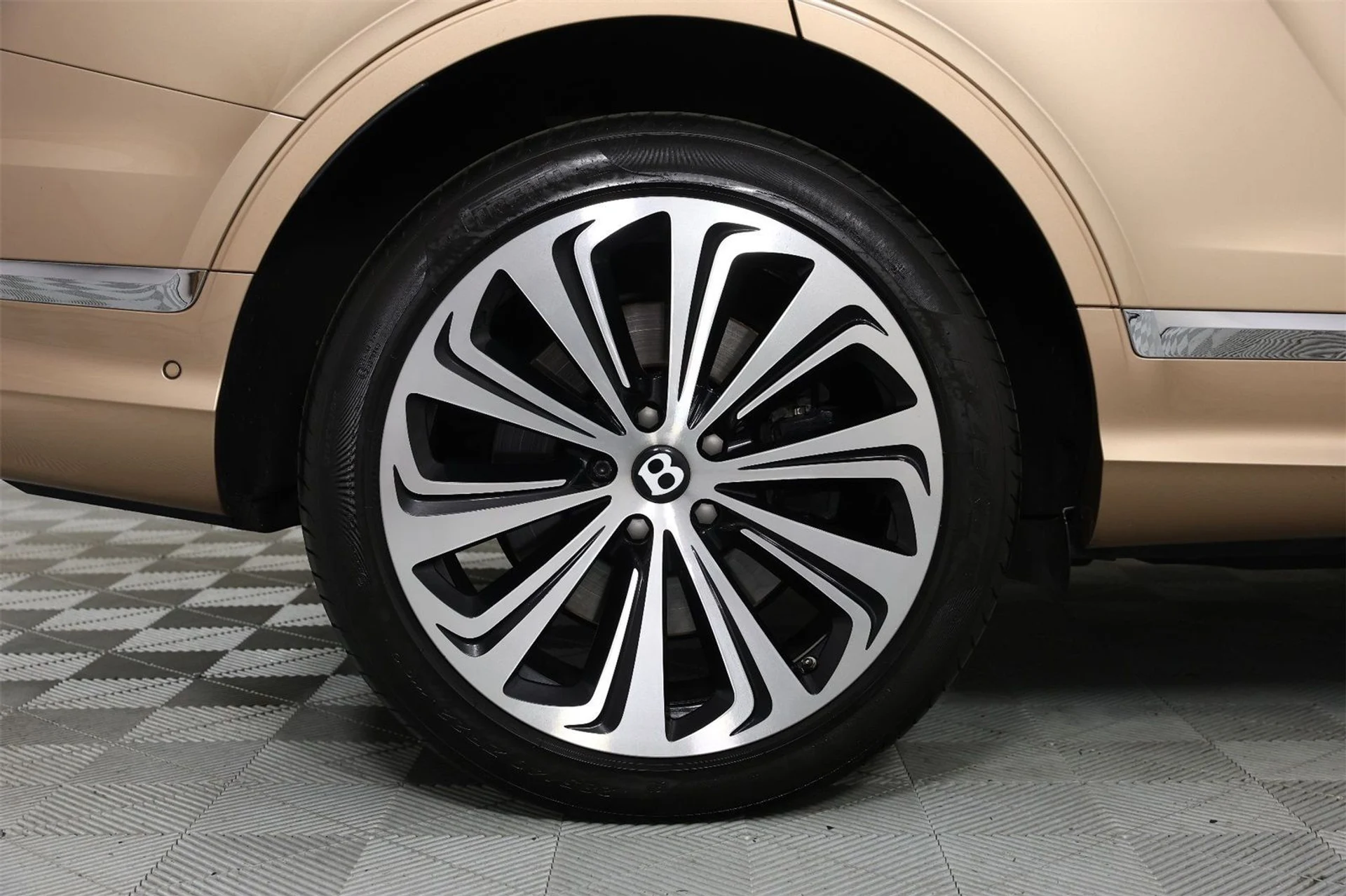 mph017_162255273_5f39f78fc5a5378e79d77b15b64df013_2eaa6d7247