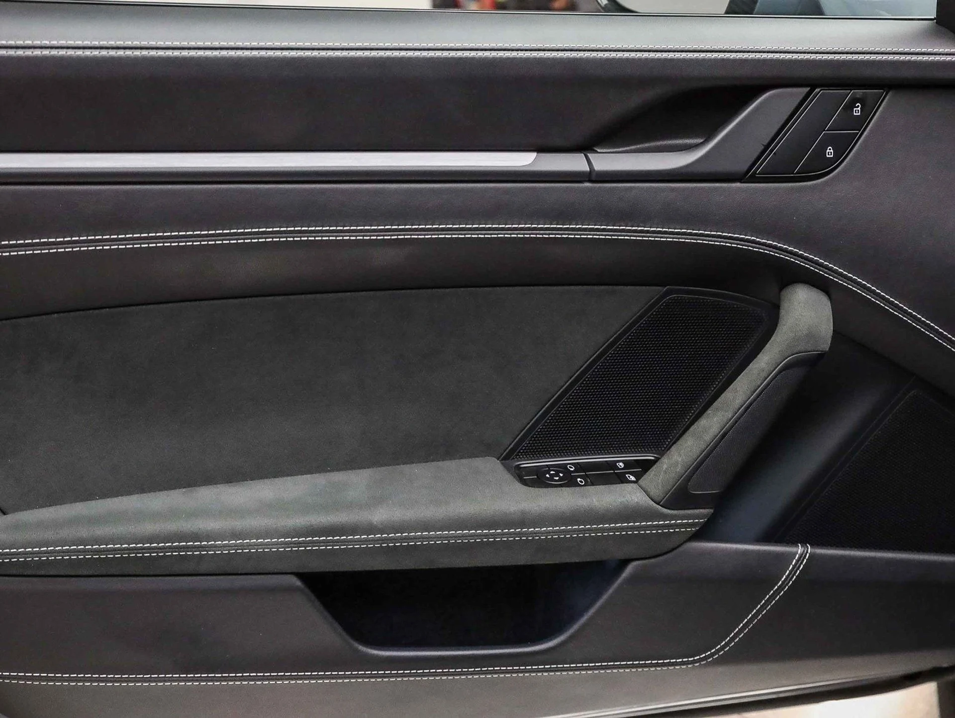 mph017_1623141459_556b75b0559204f1c9b819f4f101ff77x_2c40a69add