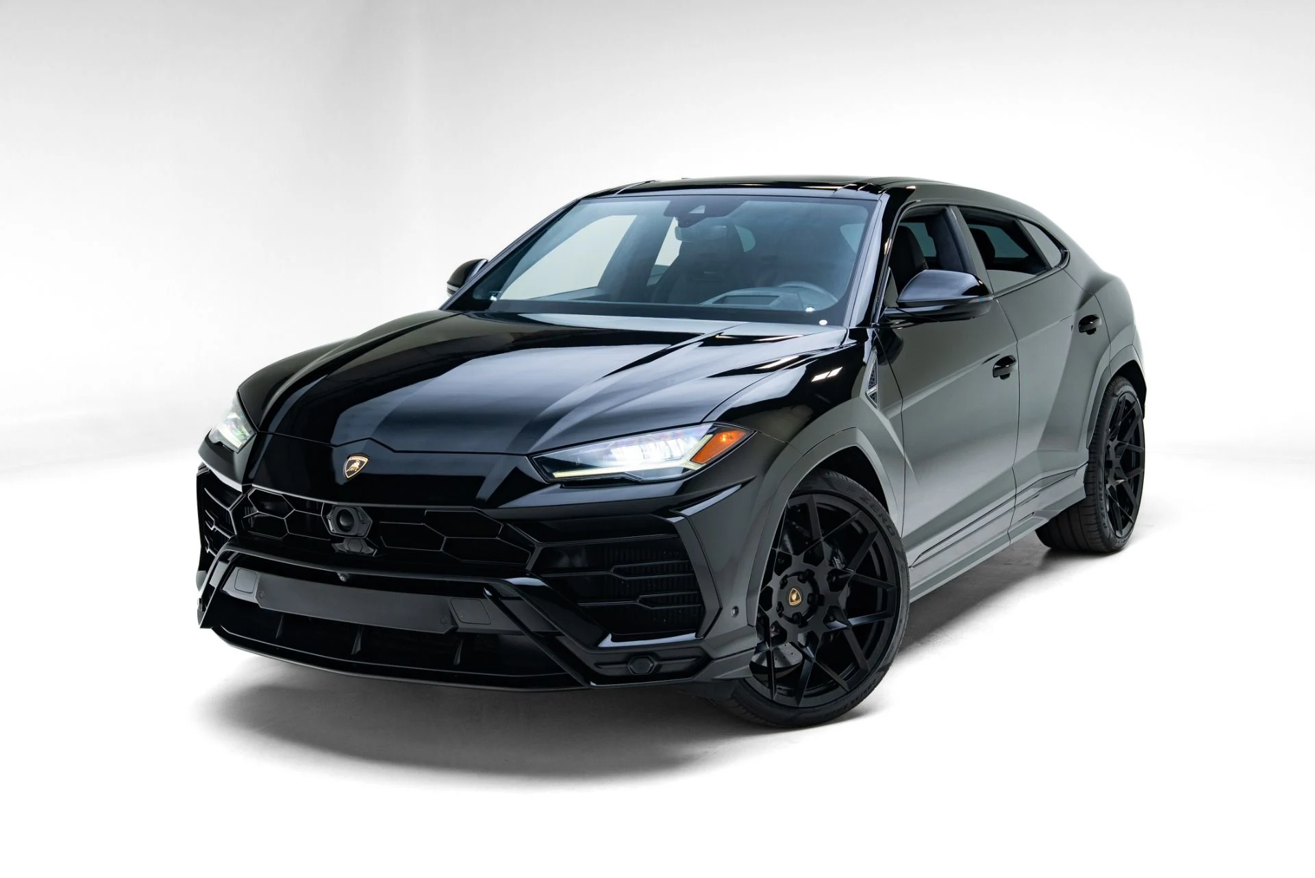 mph017_163141825_Used_2019_Lamborghini_Urus_1778703309_87f423eca0