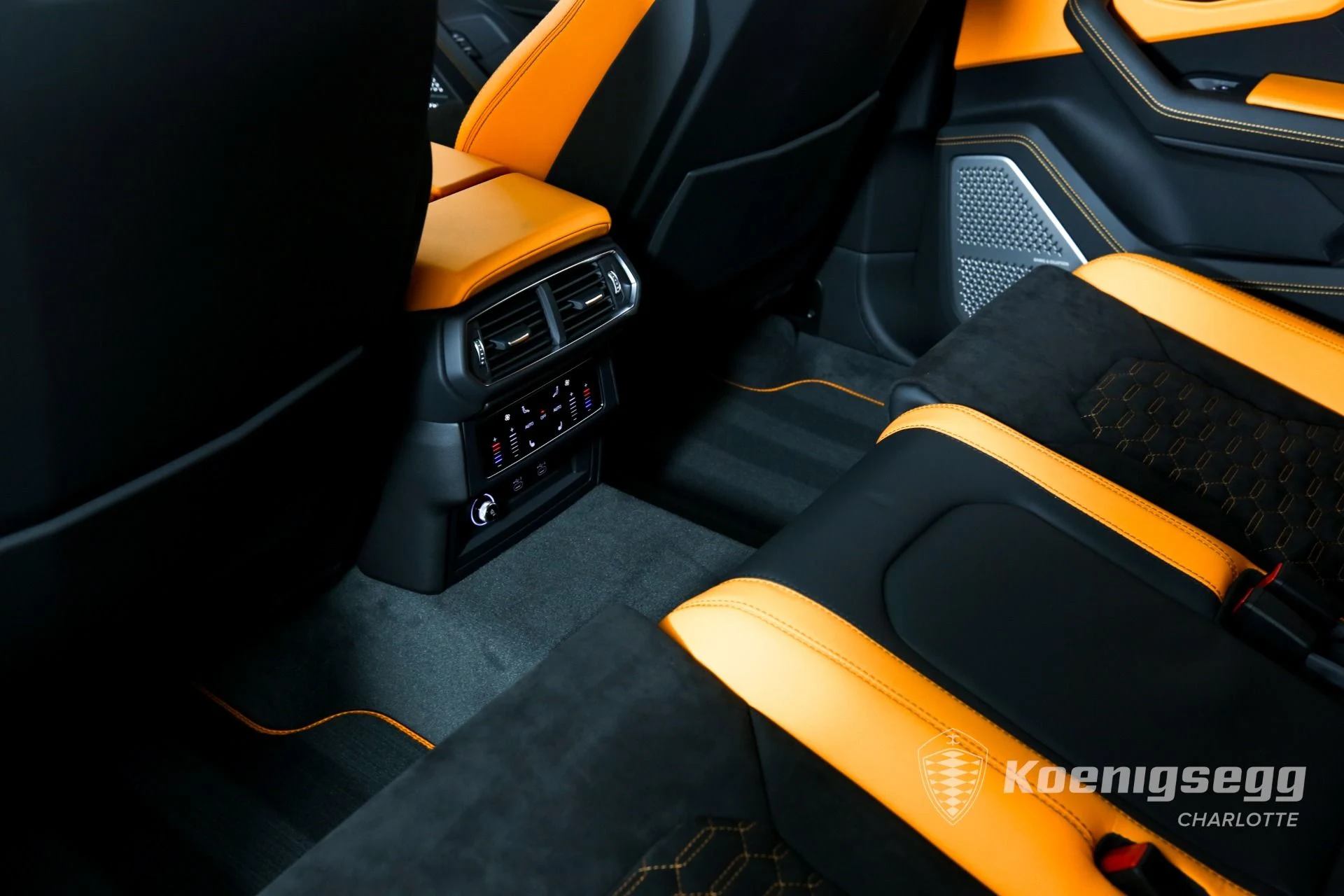 mph017_1644080029_Used_2022_LAMBORGHINI_URUS_1671576431_2218ebcabc