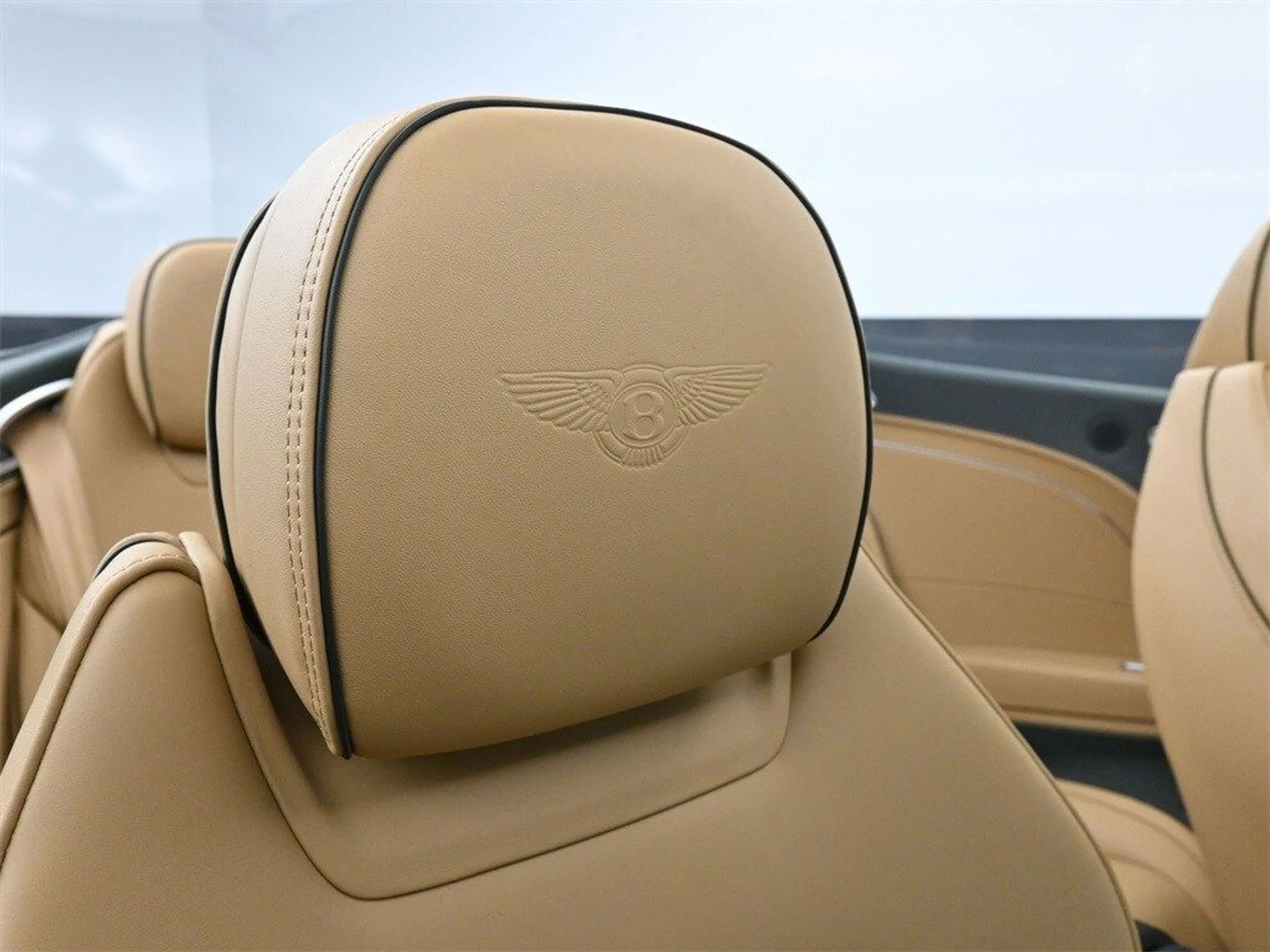 mph017_1644084653_84e2e17d54b98f53bebbeb2d524a9cfcx_d978325060