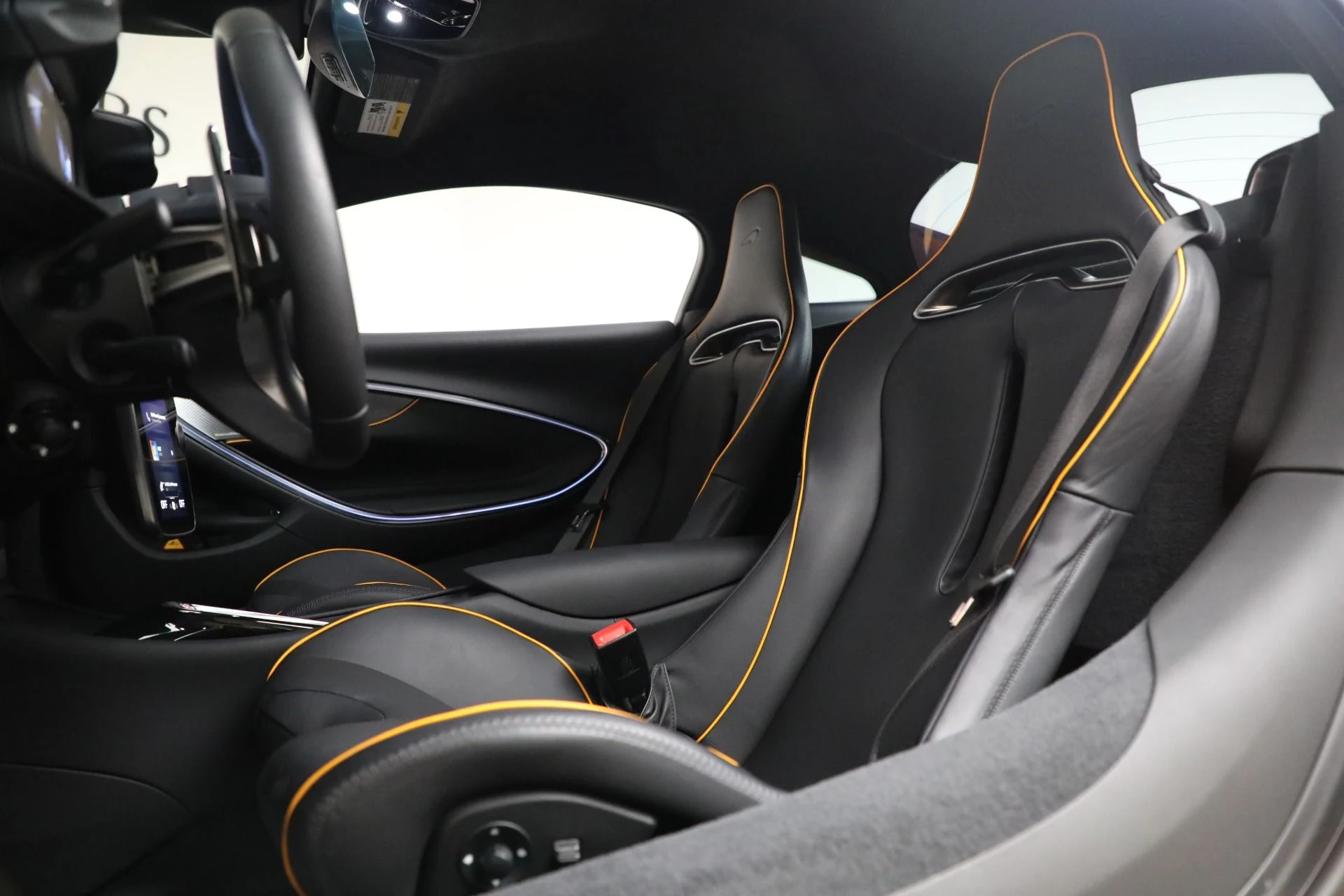 mph017_1651756116_Used_2024_Mc_Laren_Artura_Tech_Lux_0f71d19c50