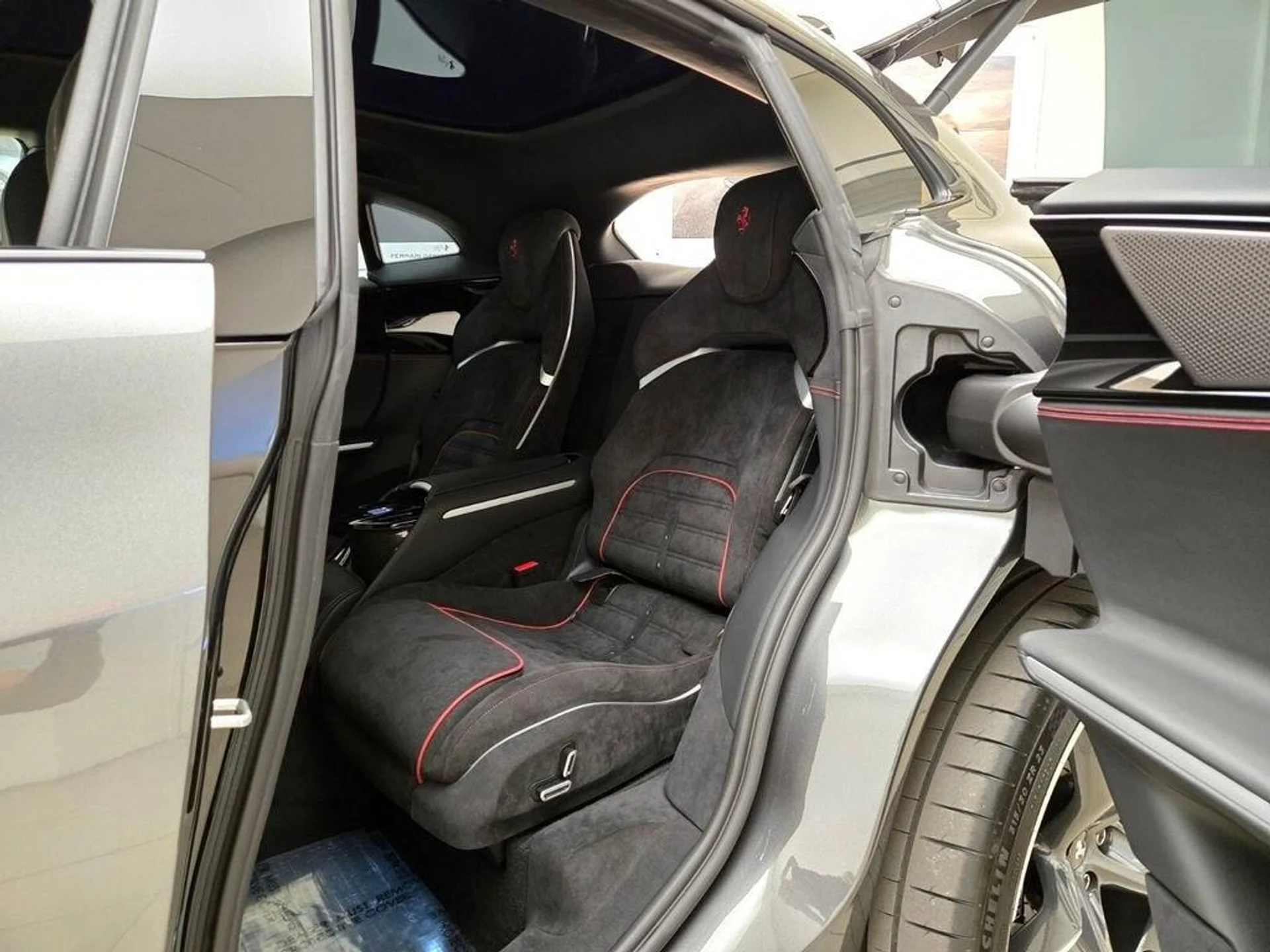 mph017_1661779840_Used_2026_Ferrari_Purosangue_1771612873_4d01c37db3