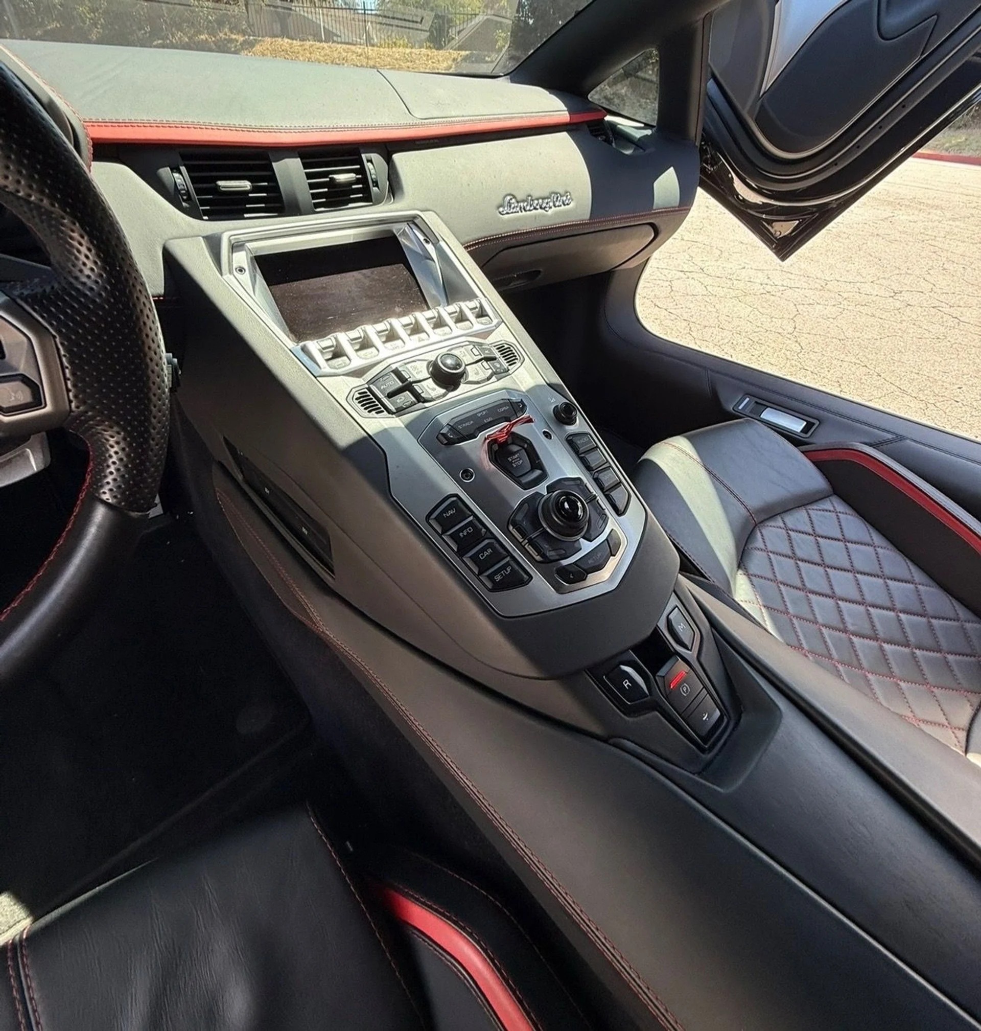 mph017_1677985985_Used_2018_Lamborghini_Aventador_LP_740_4_S_1785861185_18c67c8c79