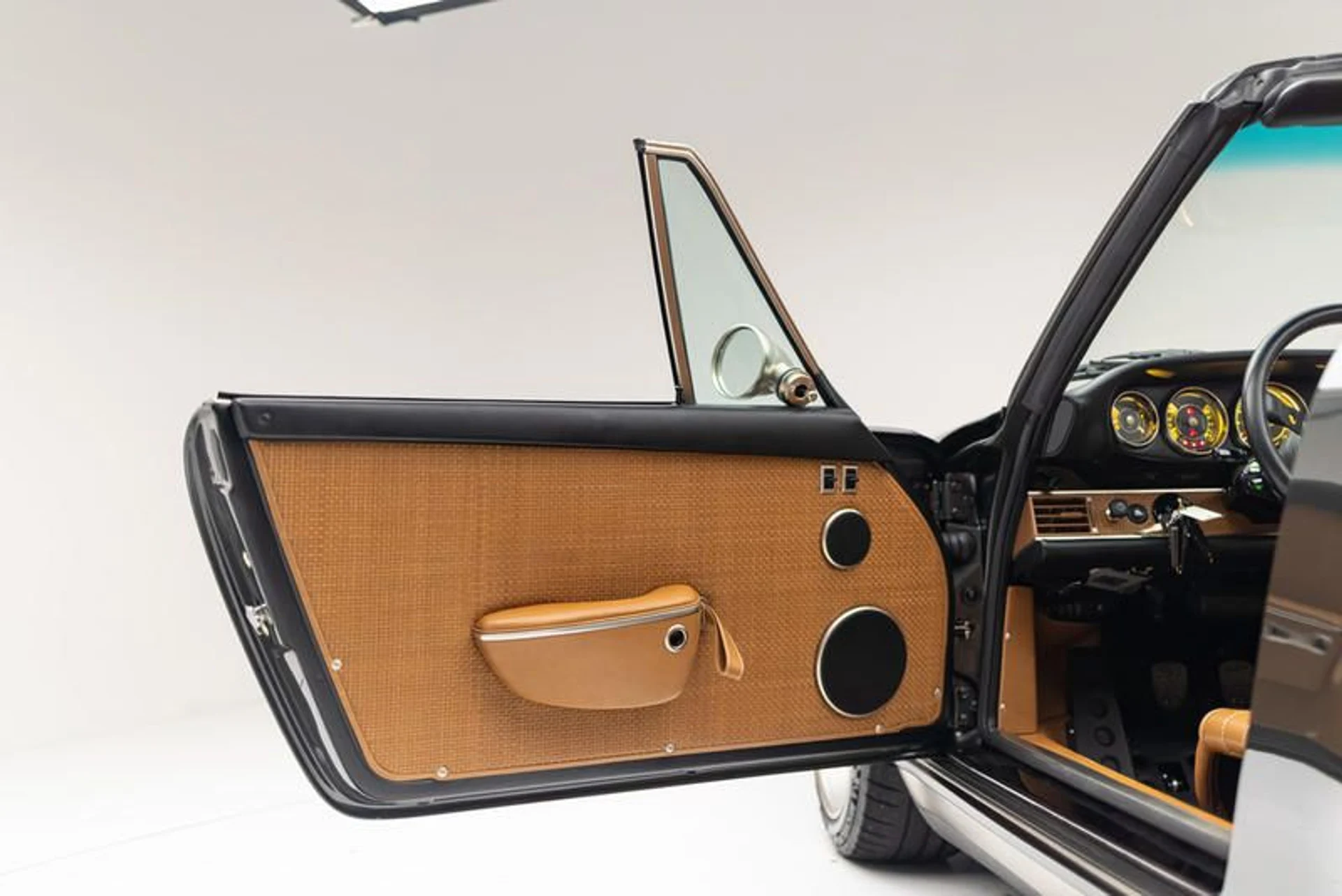 mph017_1679490090_54_B805_B7_09_A4_40_B4_8725_B5_ABF_924_D6_DF_8f8bf046e7