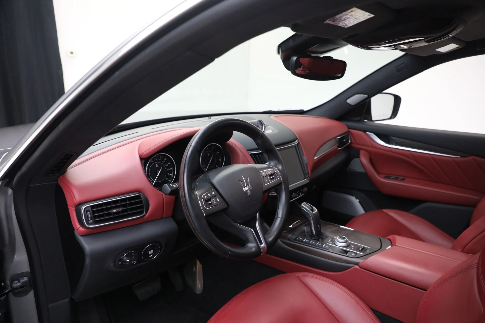 mph017_1681625121_Used_2022_Maserati_Levante_GT_e56c8f1fd8