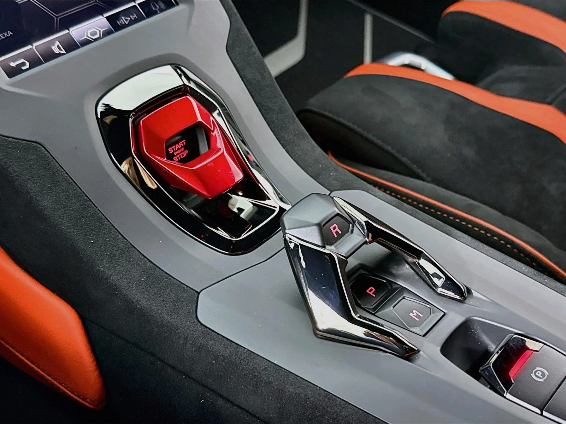 mph017_1683169207_Used_2022_Lamborghini_Huracan_STO_1789147581_9d99964c1b