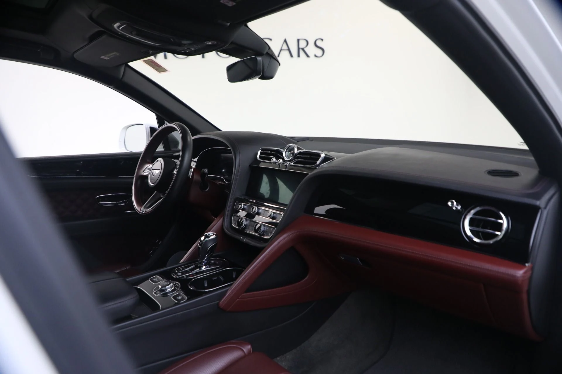 mph017_169151203_Used_2021_Bentley_Bentayga_V8_1770336382_d1b993fa81