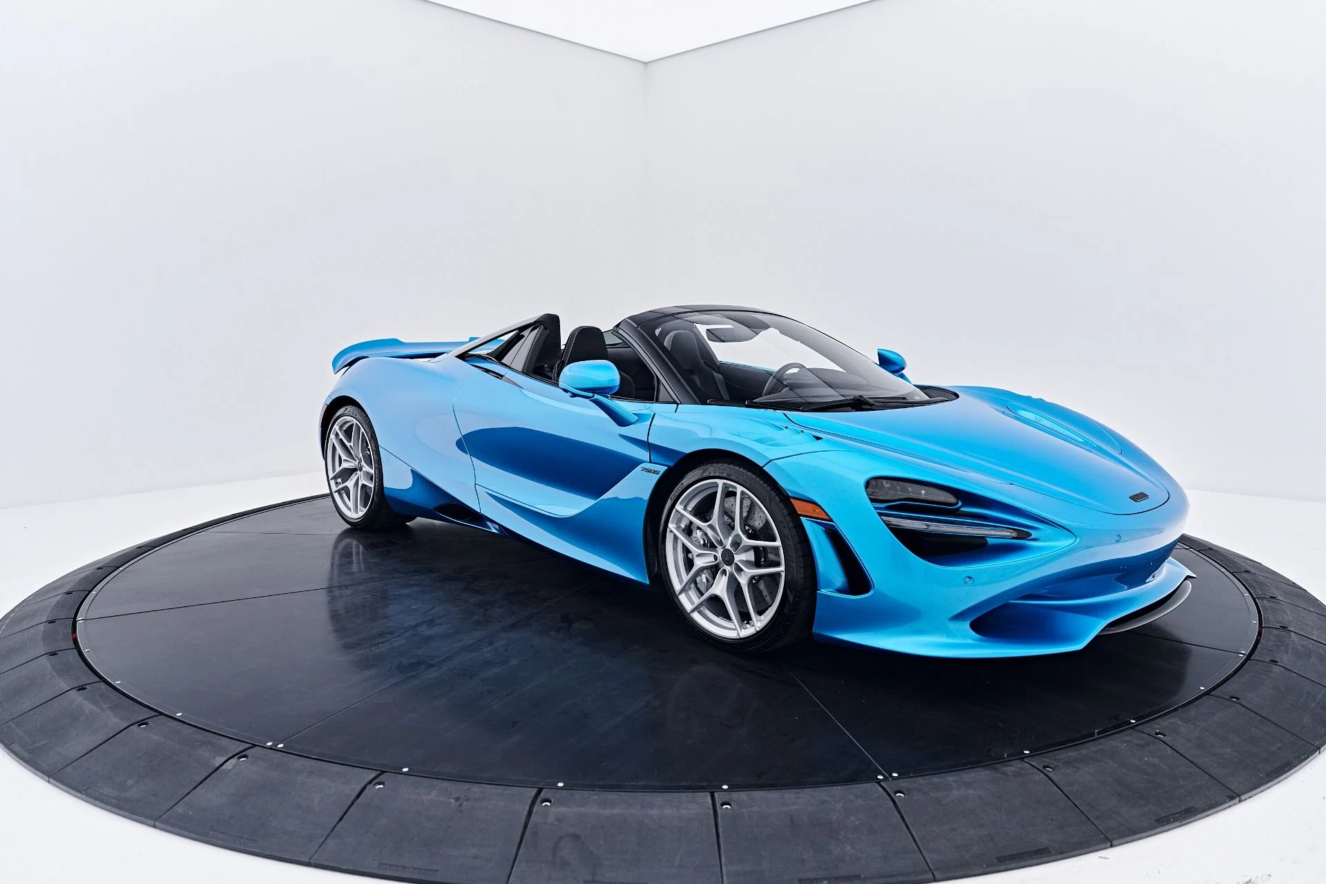 mph017_1697381392_Used_2025_Mc_Laren_750_S_1787619663_f71857fb16