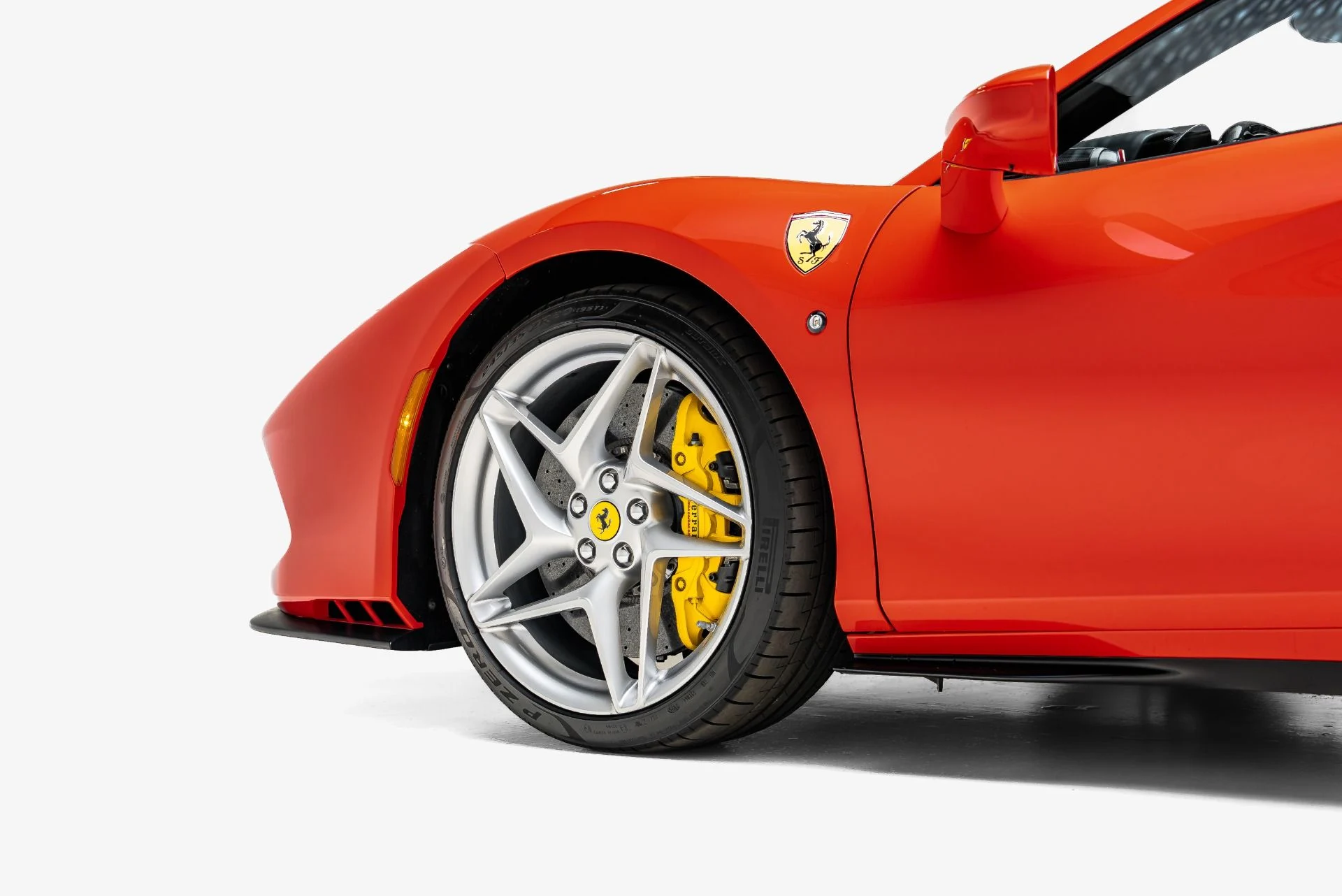 mph017_1698601117_Used_2022_Ferrari_F8_Spider_1785267049_f7aa0daabe