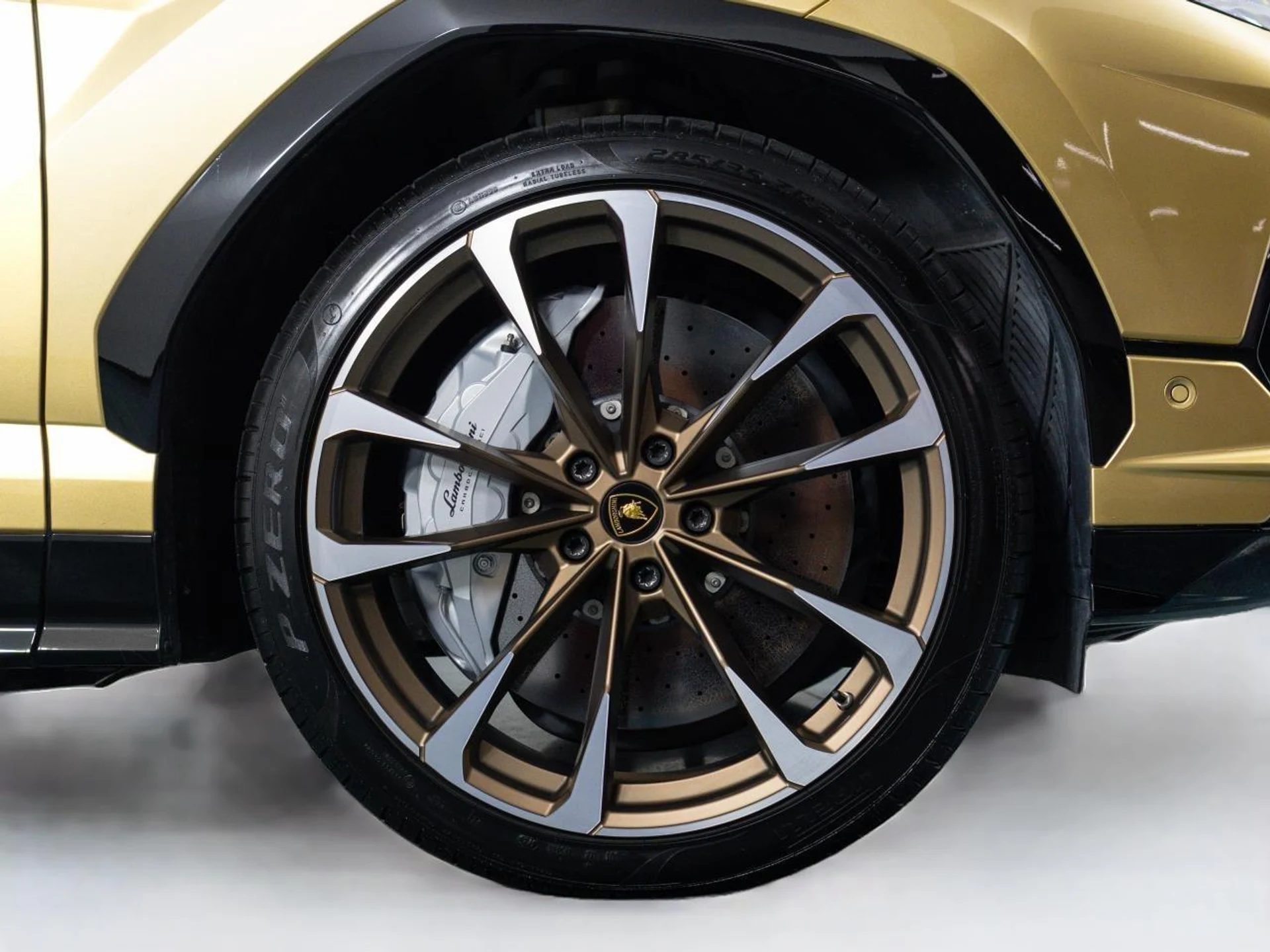 mph017_170418381_Used_2023_Lamborghini_Urus_S_1785169230_4088eb60a8