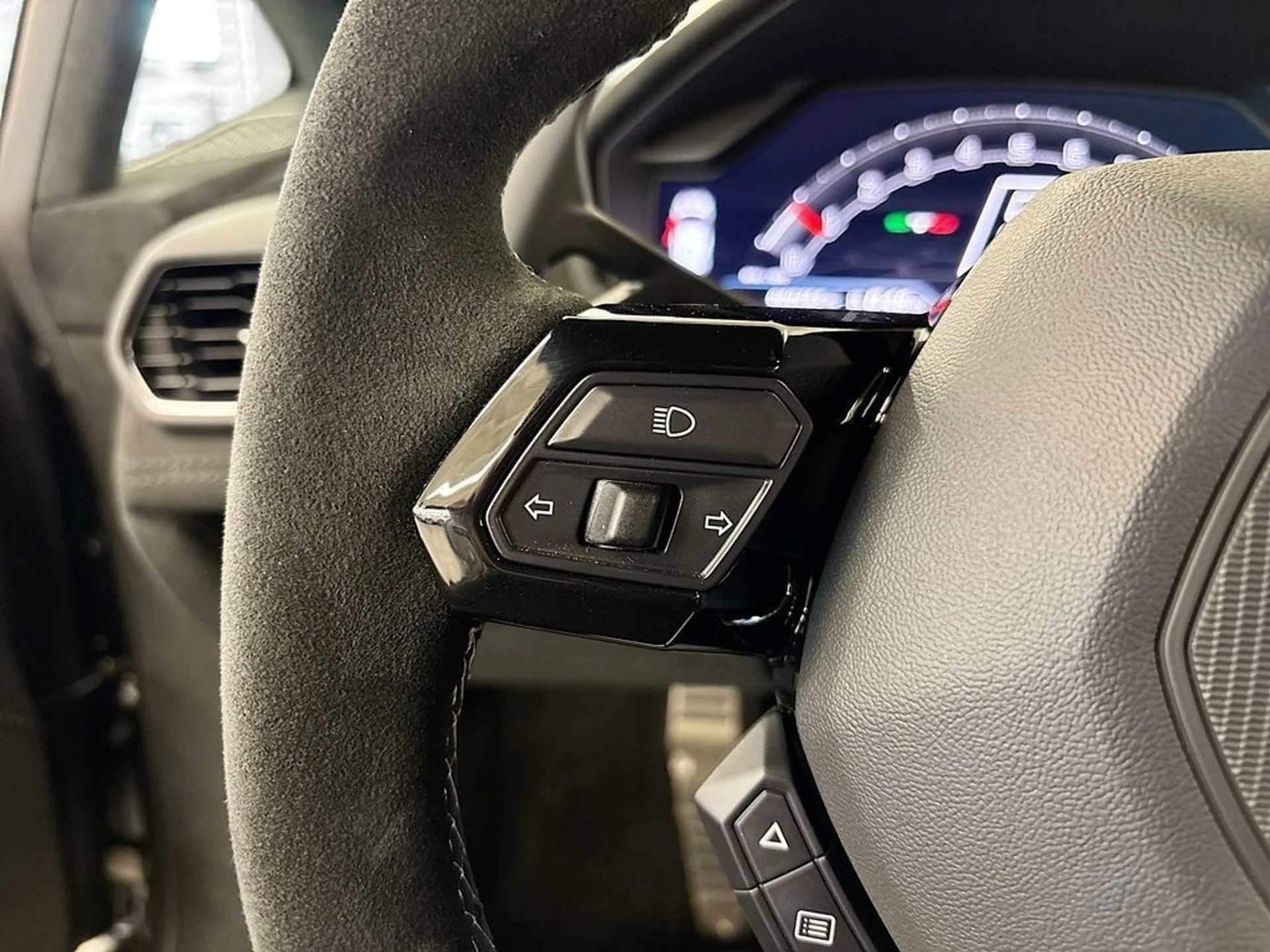 mph017_1704679411_e516626e4c4aa6b7fba5900aace6cb6e_b018551c21