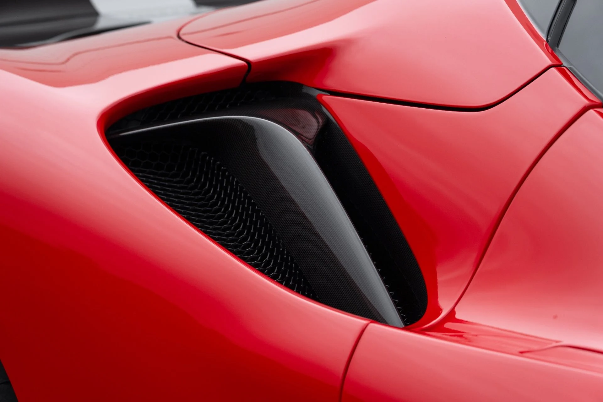 mph017_1708250620_Used_2024_Ferrari_SF_90_Spider_1773805384_b3679dd936