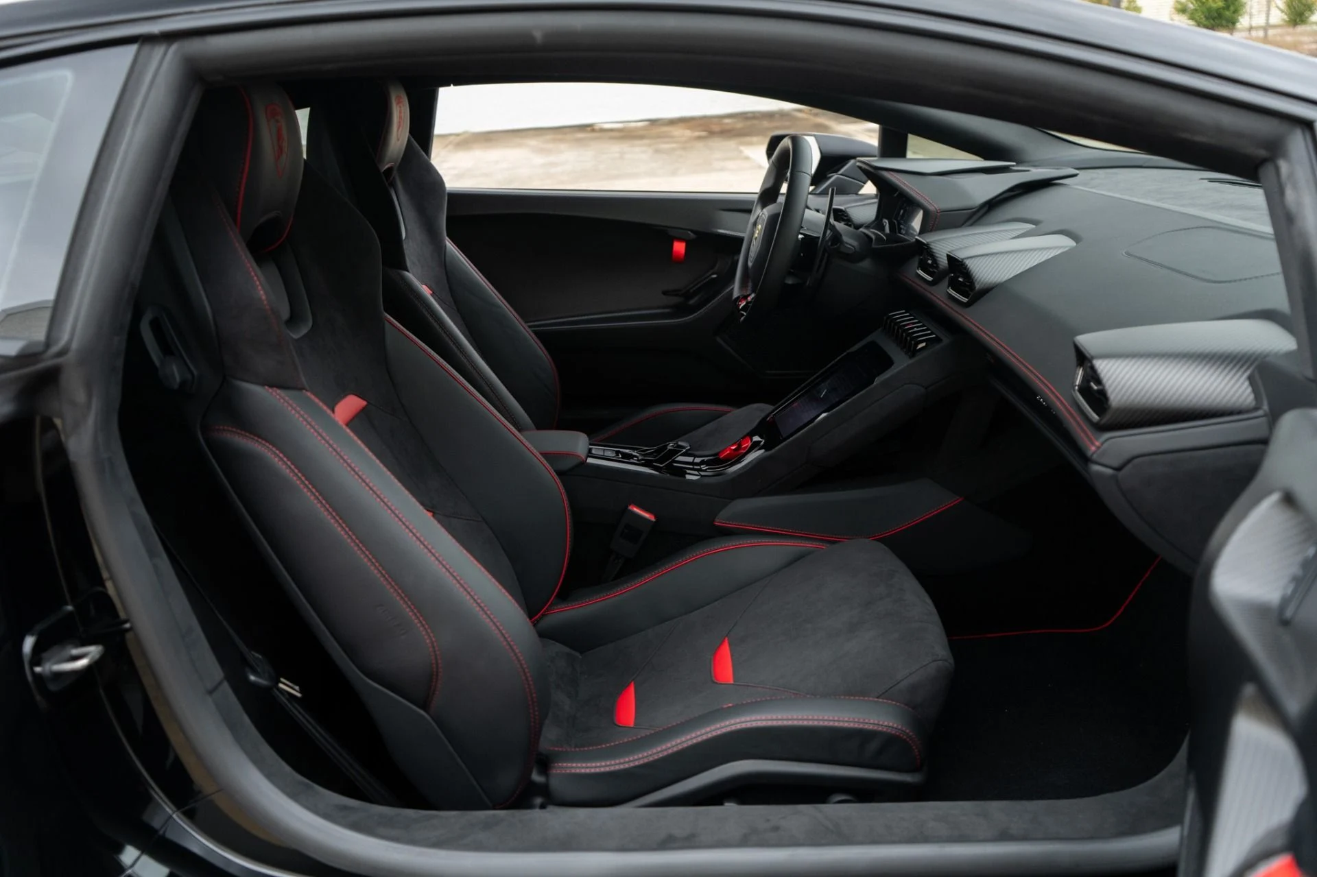 mph017_1709165425_Used_2023_Lamborghini_Huracan_Tecnica_1768943844_73bad6af04