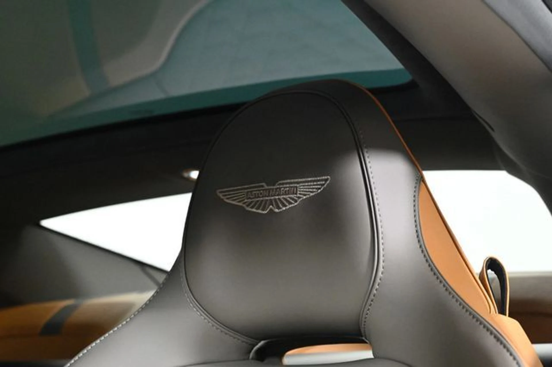 mph017_1722658853_new_2025_aston_martin_vanquish_coupe_11350_22897480_17_640_c0bcf340e4