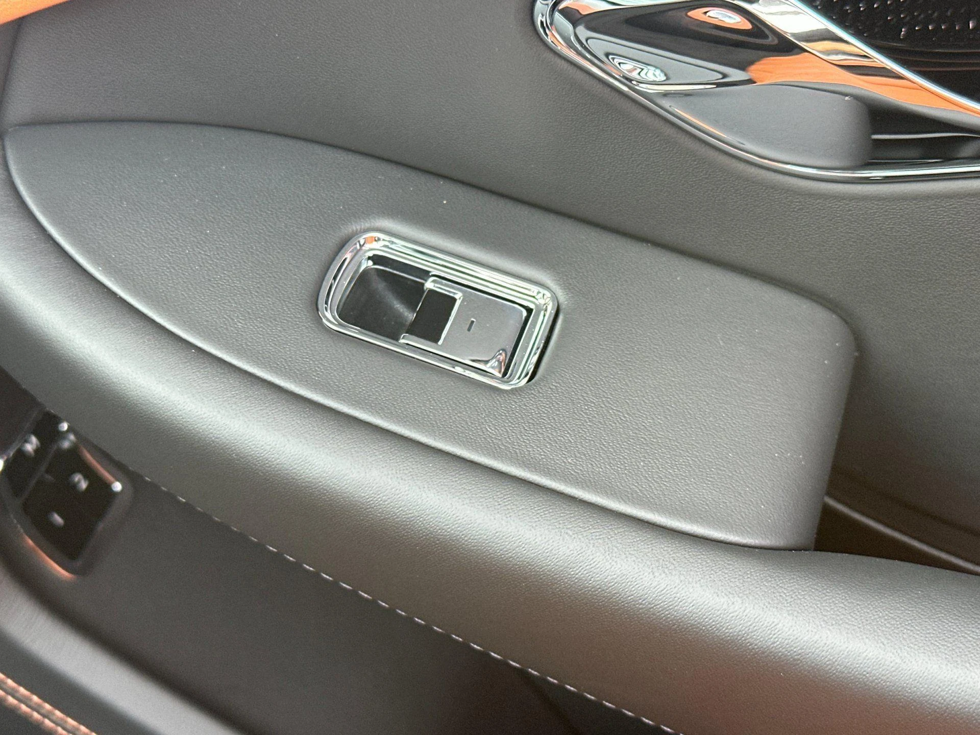 mph017_1723407629_New_2026_Bentley_Continental_GTC_1772012925_6b84f9611e