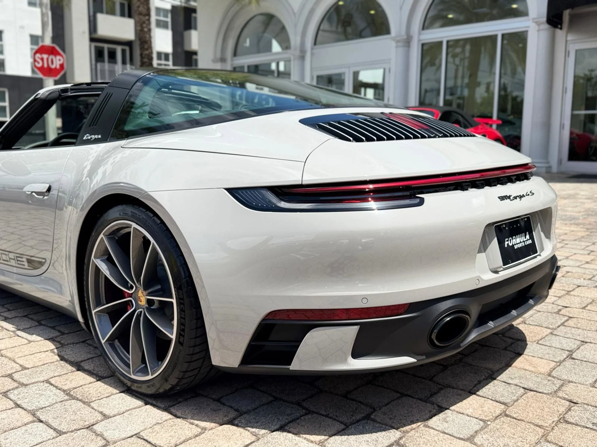 mph017_174151021_0339a7baef474300b659bc5065a3d6e0_a966185097