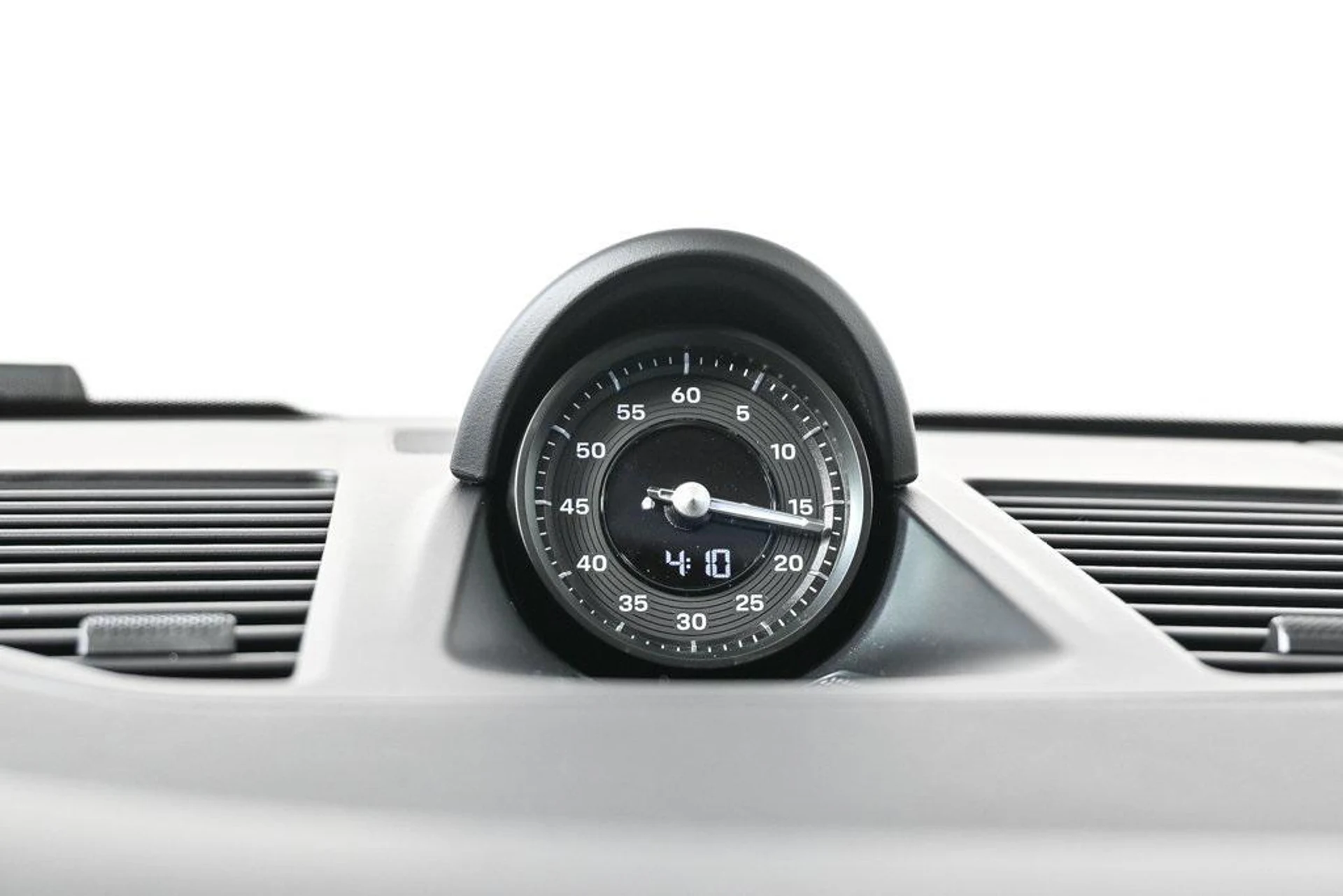 mph017_1741758241_xkx_EYTNN_Vvk_Dc_O_Qwp_P2x_Wy_W2l_W0_558d4080aa