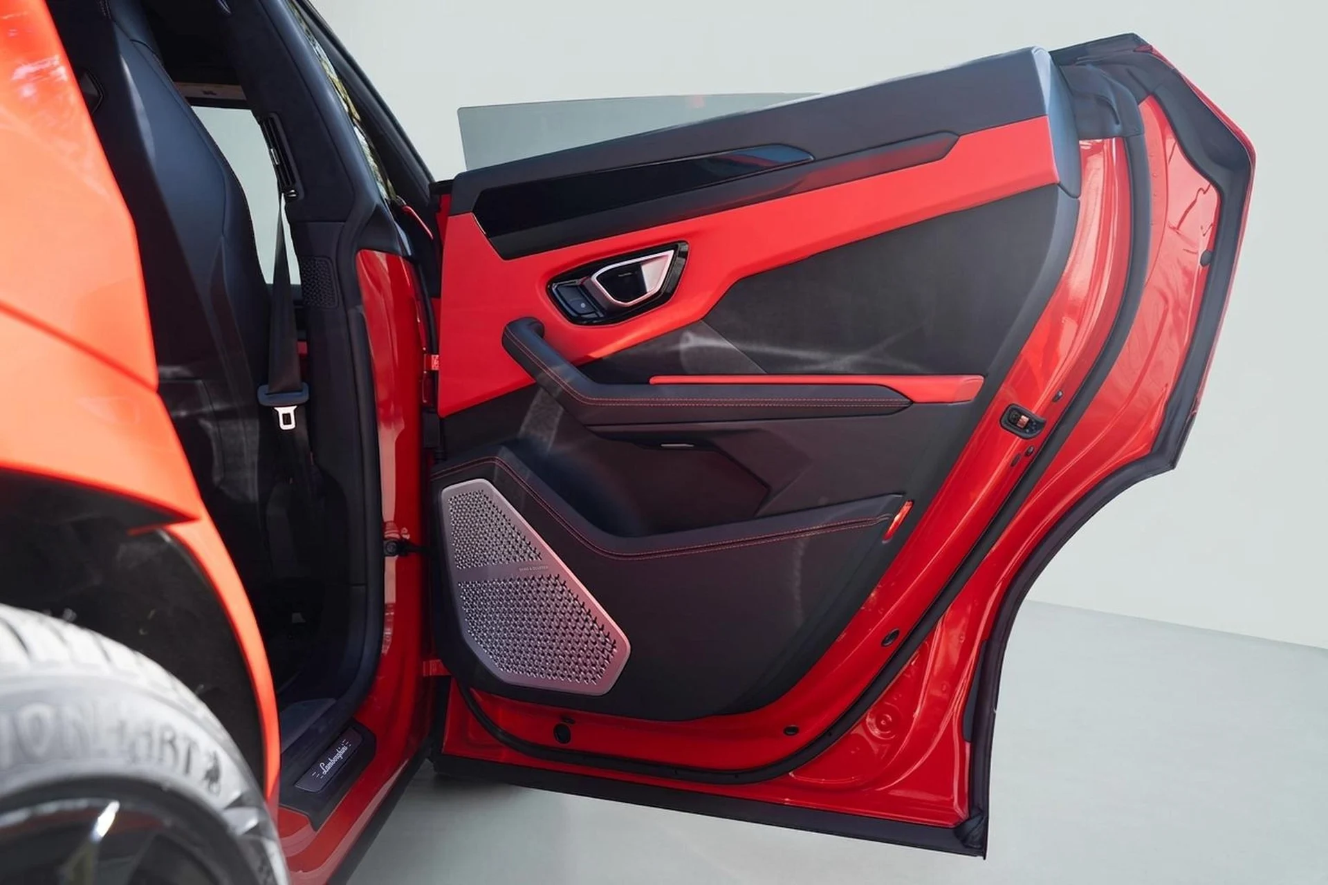 mph017_174440051_3c134038_9dfa_4821_968e_80daa1013b53_80ecce4264