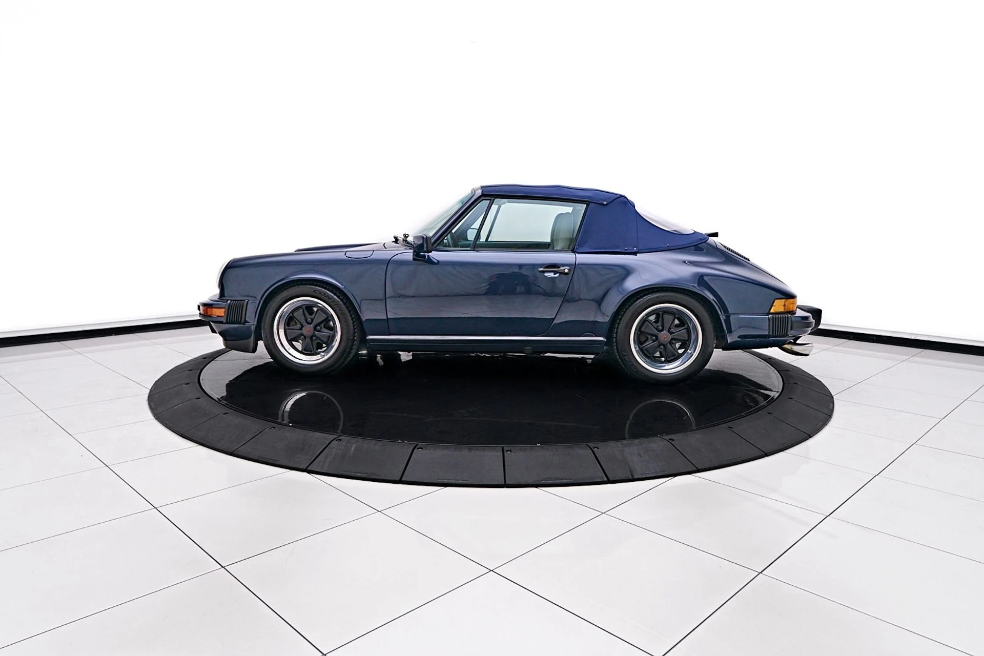 mph017_1744431747_Used_1988_Porsche_911_Carrera_1745954196_3866635745