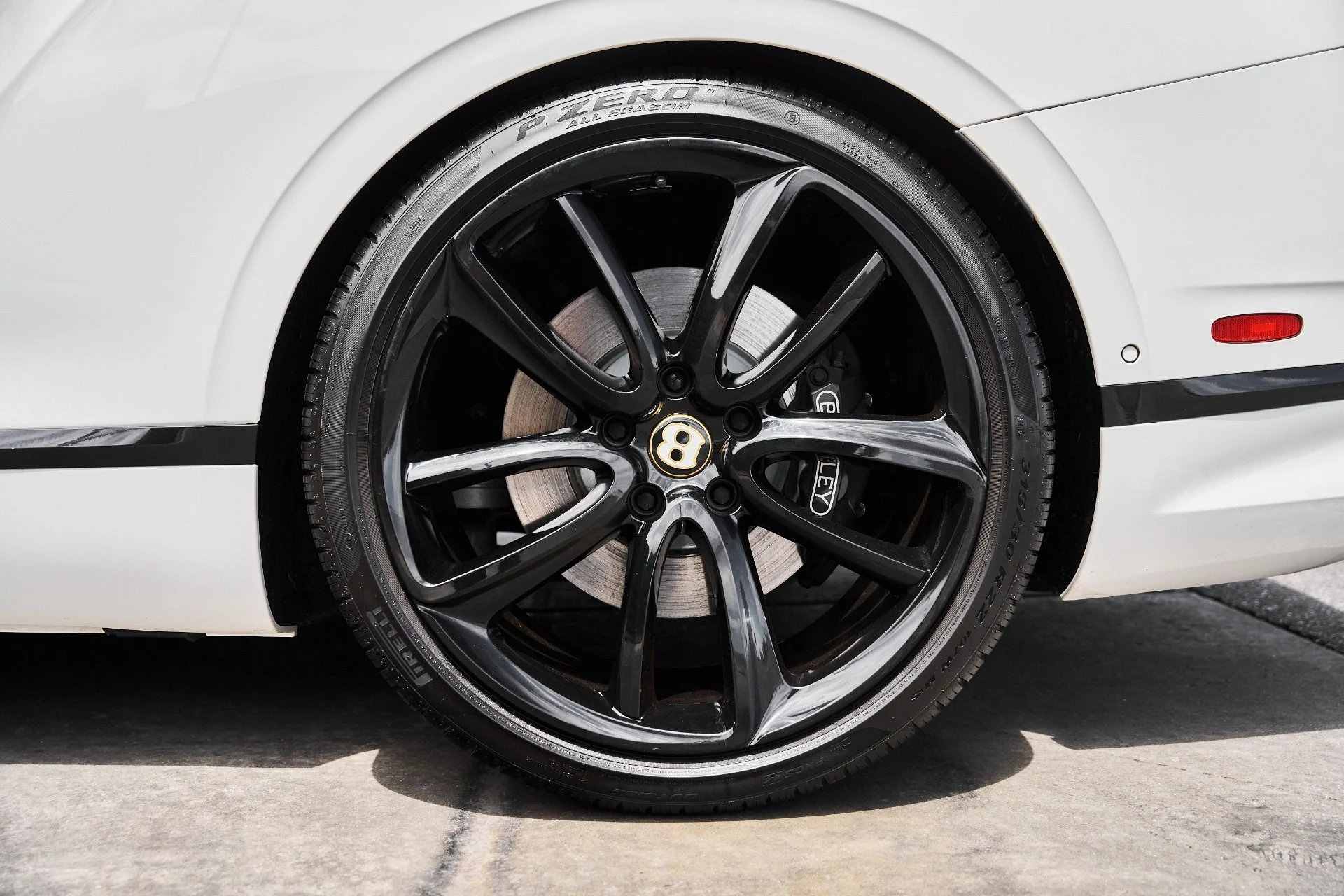 mph017_1756474457_Used_2020_Bentley_Continental_GT_V8_1777078735_b11bbde7cb