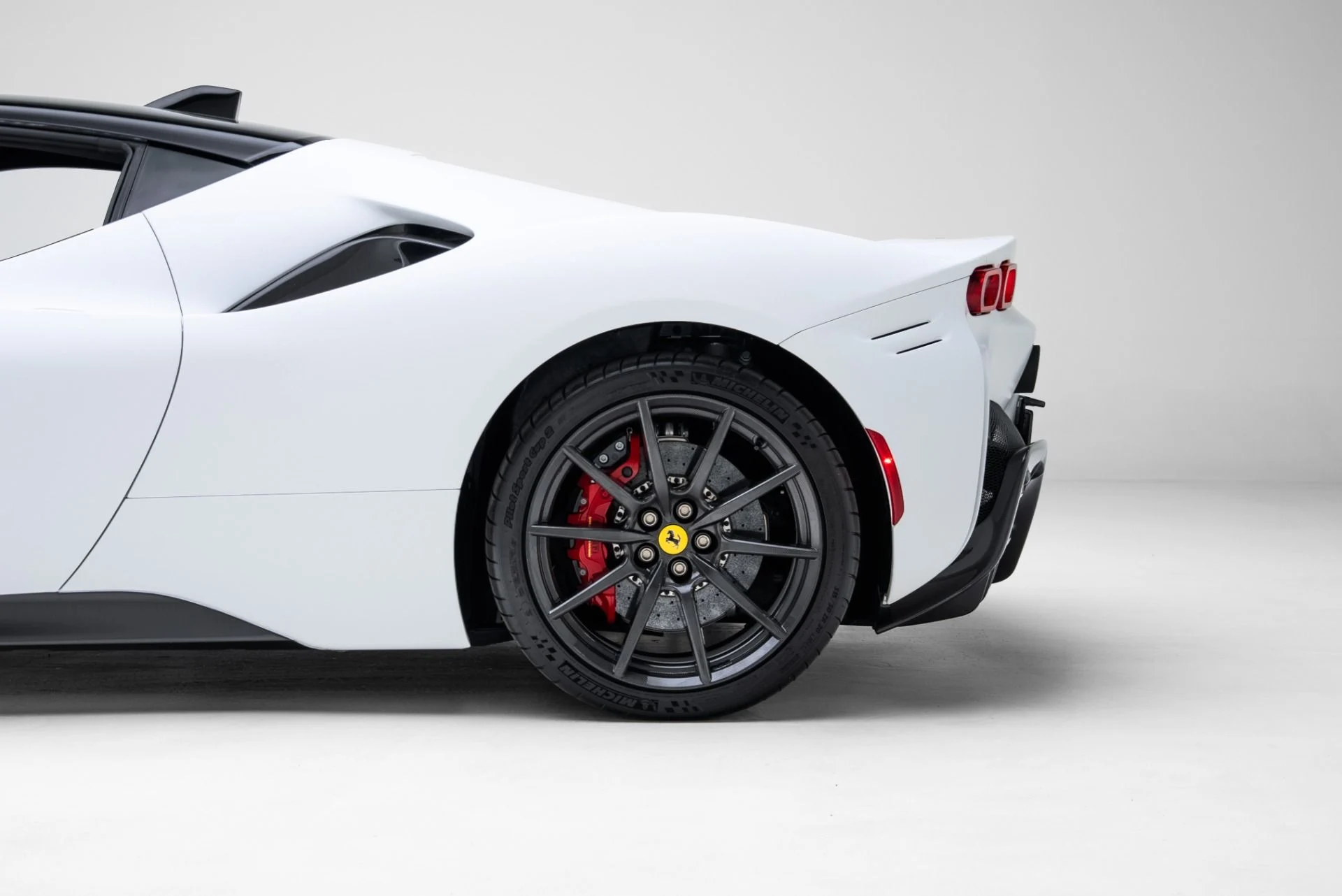 mph017_1764508585_Used_2023_Ferrari_SF_90_Stradale_1772151566_3f32a35e18