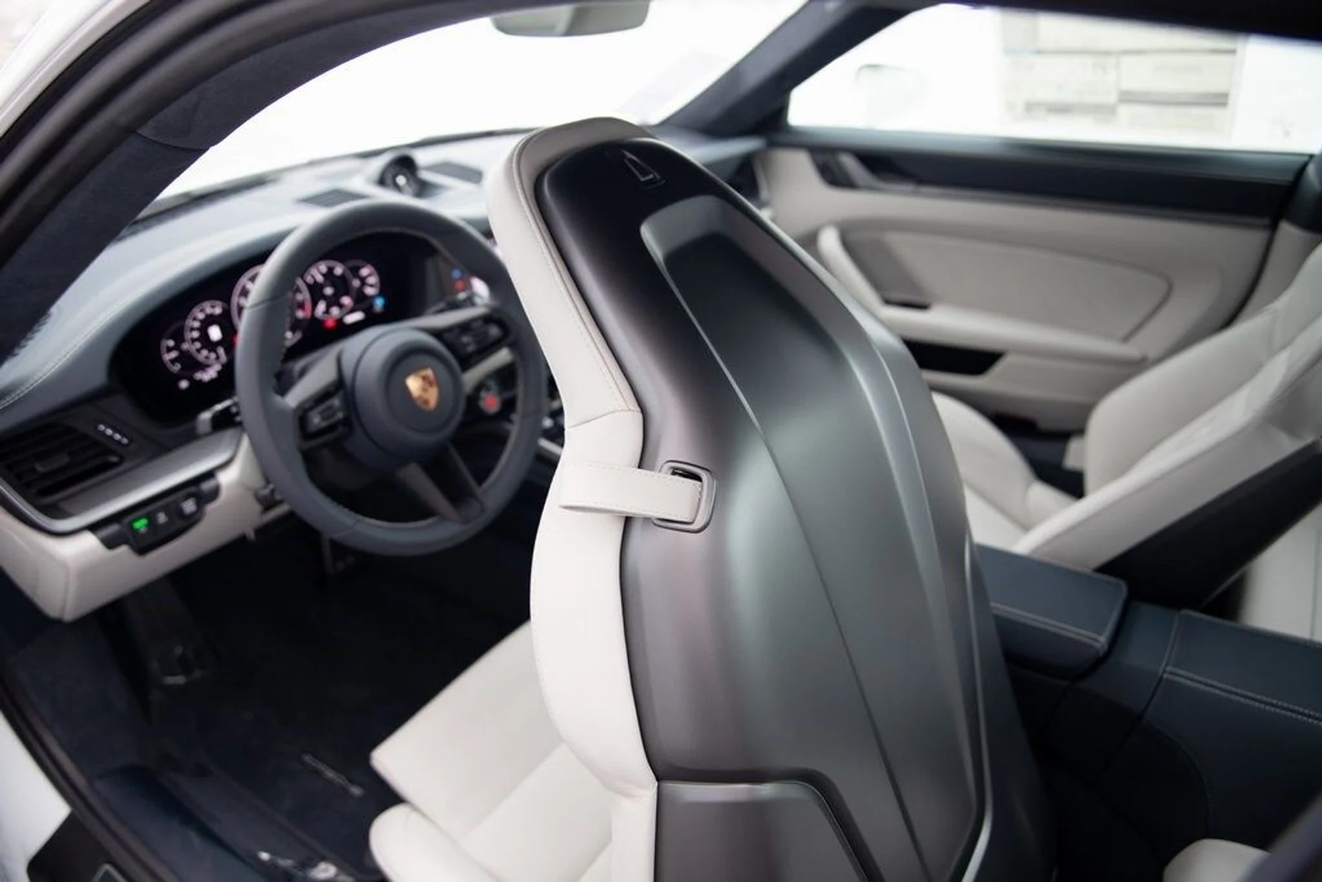 mph017_1765101241_9afefc72a8cb7727fb081854ba122880x_91001875d9