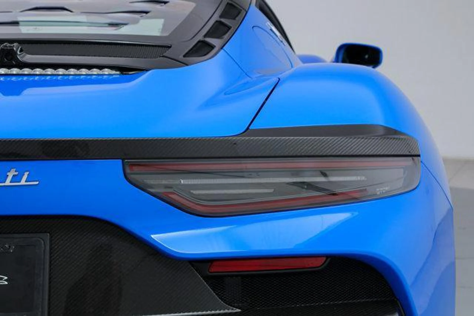 mph017_176537519_m3_Yz_I0_Zll_Jvou_Mr1hou_I4_Hu_fh_I_ad30c54f02