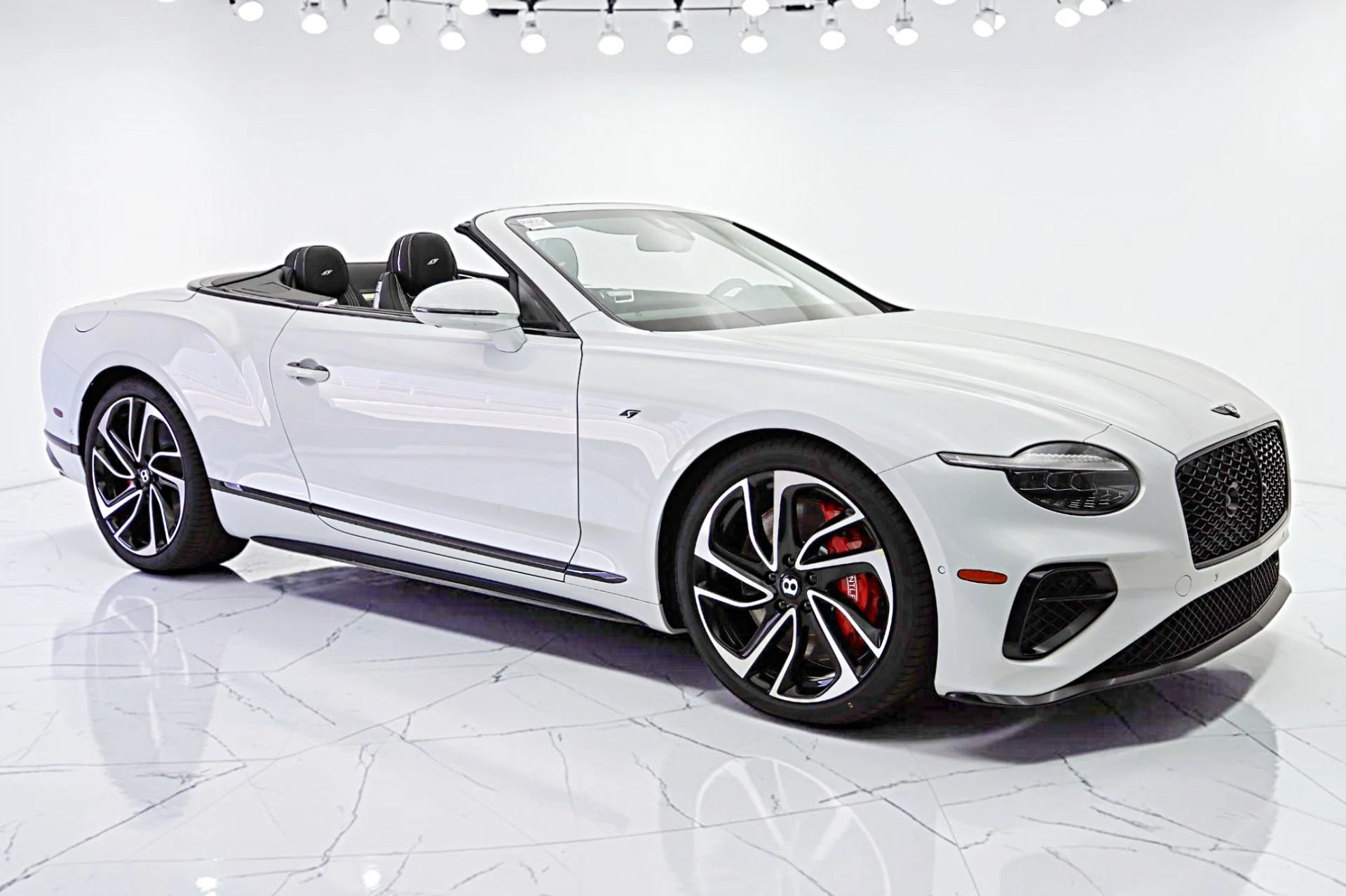 mph017_1771787936_New_2026_Bentley_Continental_GTC_S_560b872912