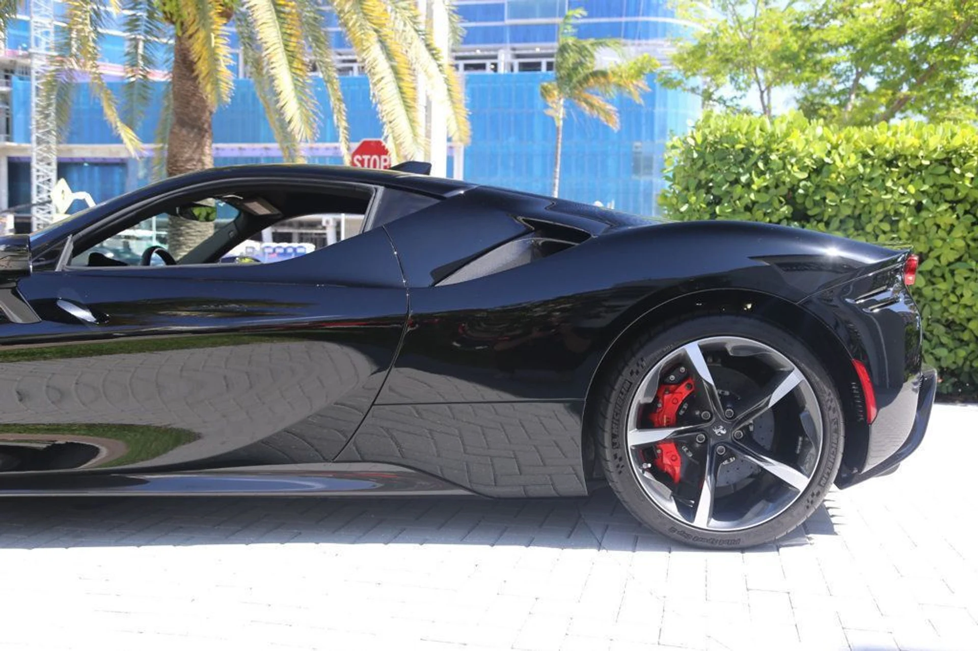 mph017_1773332043_used_2021_ferrari_sf90_stradale_coupe_14354_22430757_18_1024_629647dcbd