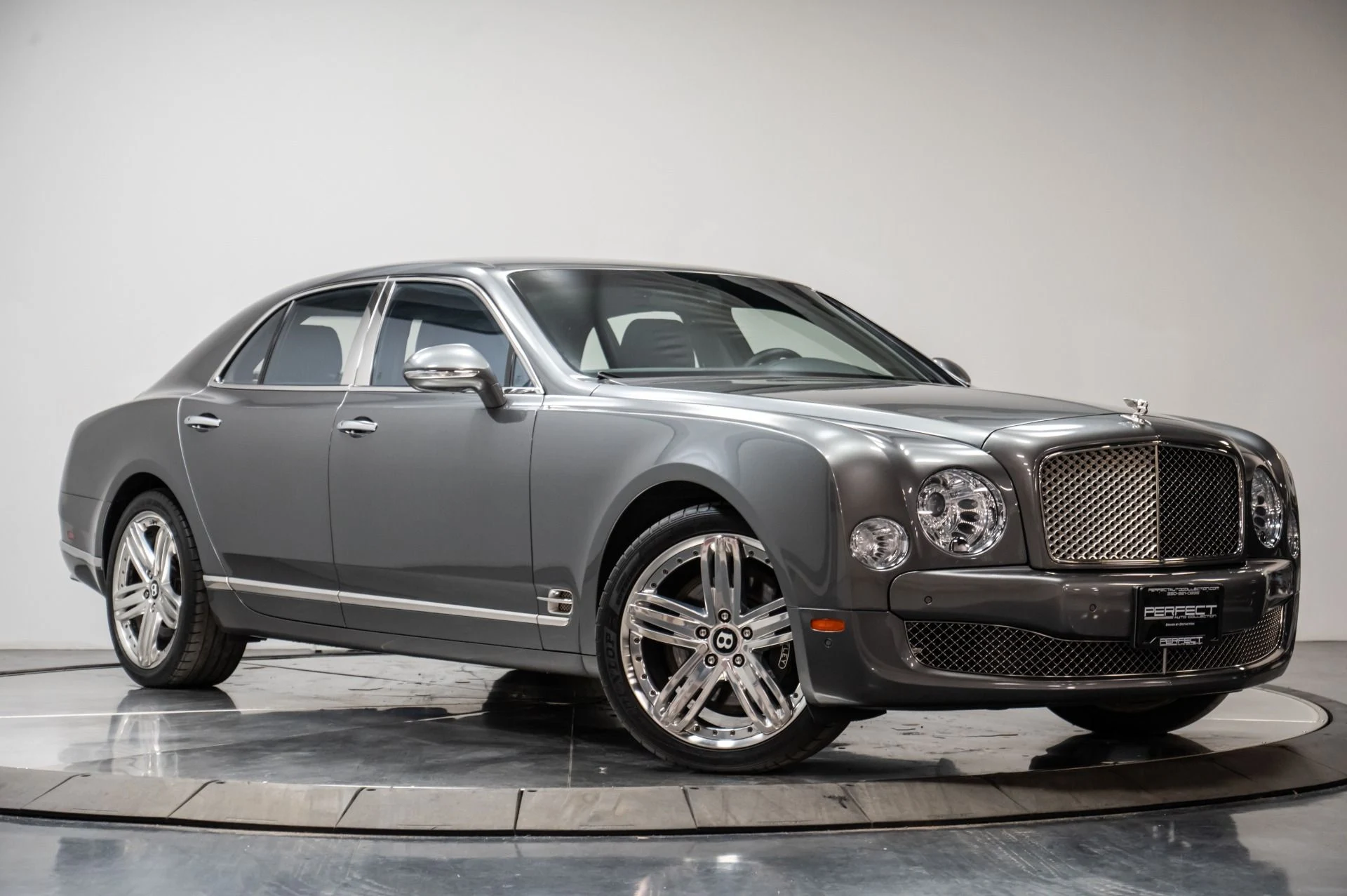 mph017_1774614381_Used_2012_Bentley_Mulsanne_1752678989_f124333643