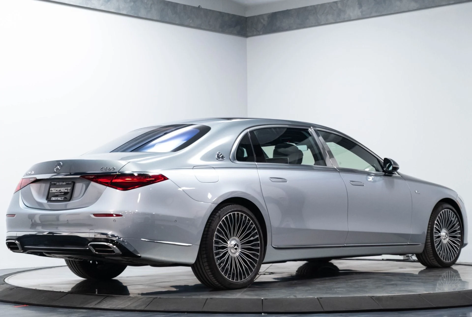 mph017_177619038_Used_2024_Mercedes_Benz_S_Class_Maybach_S_680_4_MATIC_1783529476_e6f37c57f4